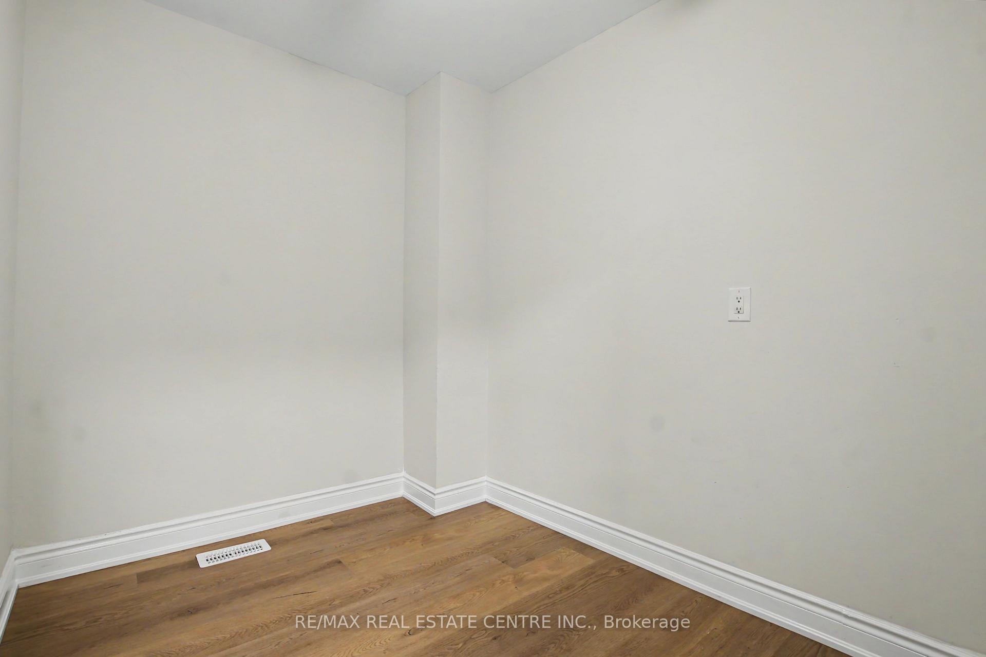 Photo 27 of 46 Northwood Drive, Brampton, Northwood Park — HOMEH