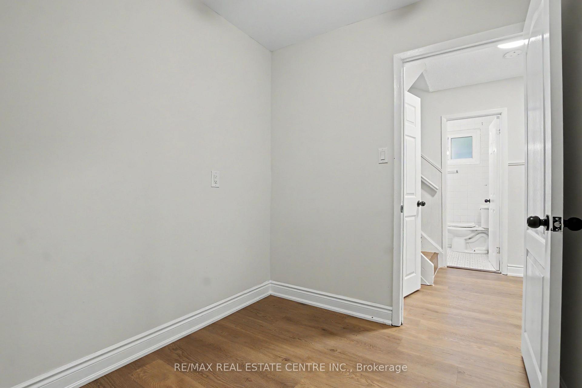 Photo 28 of 46 Northwood Drive, Brampton, Northwood Park — HOMEH