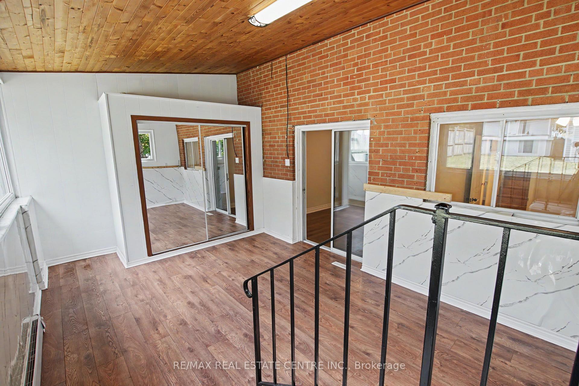 Photo 35 of 46 Northwood Drive, Brampton, Northwood Park — HOMEH
