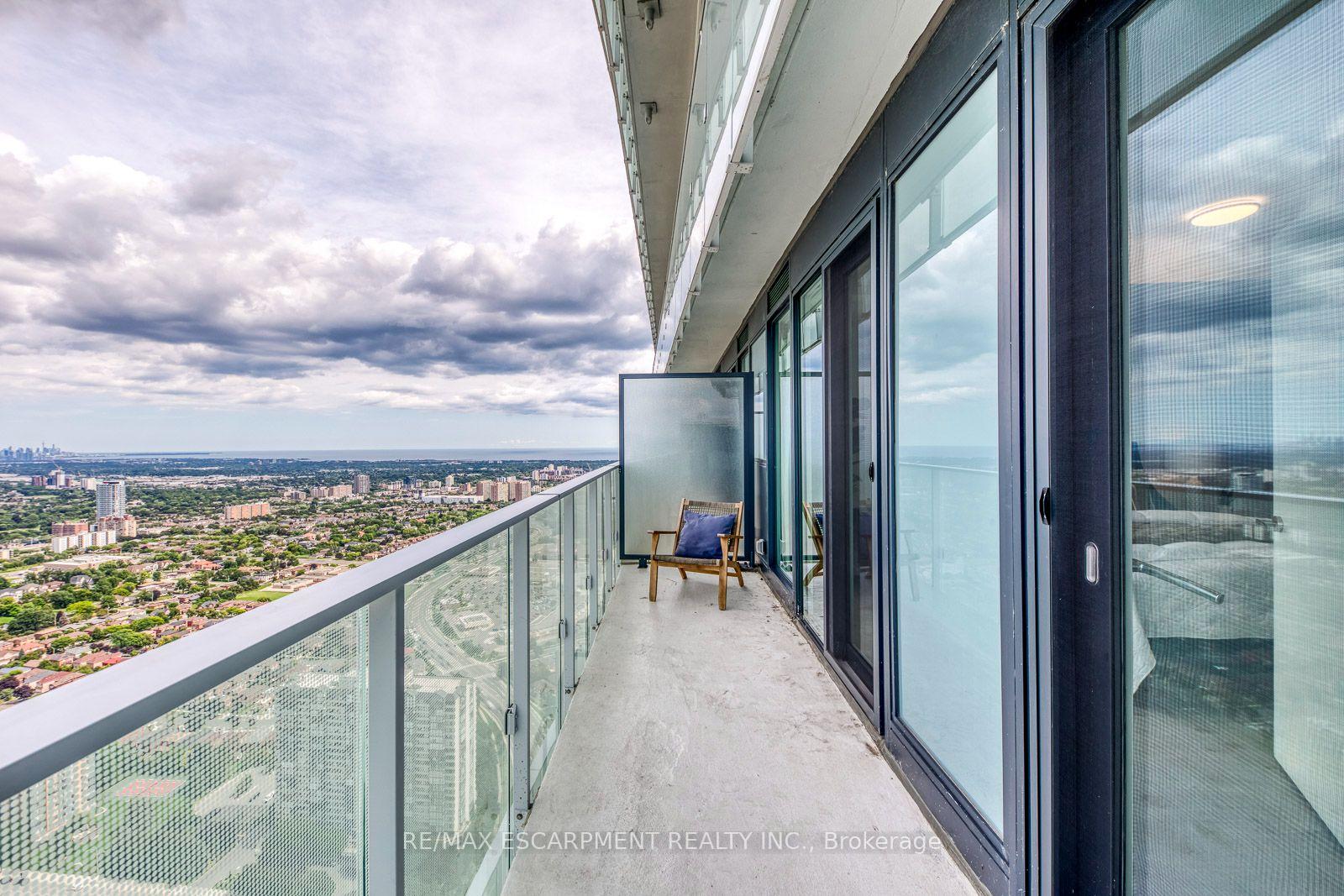 Photo 23 of Unit 5010, 3900 Confederation Parkway, Mississauga, City Centre — HOMEH