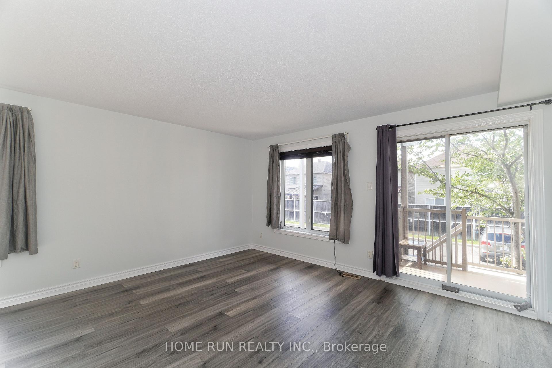 Photo 5 of Unit B, 613 Chapman Mills Drive, Ottawa, Barrhaven - Strandherd — HOMEH