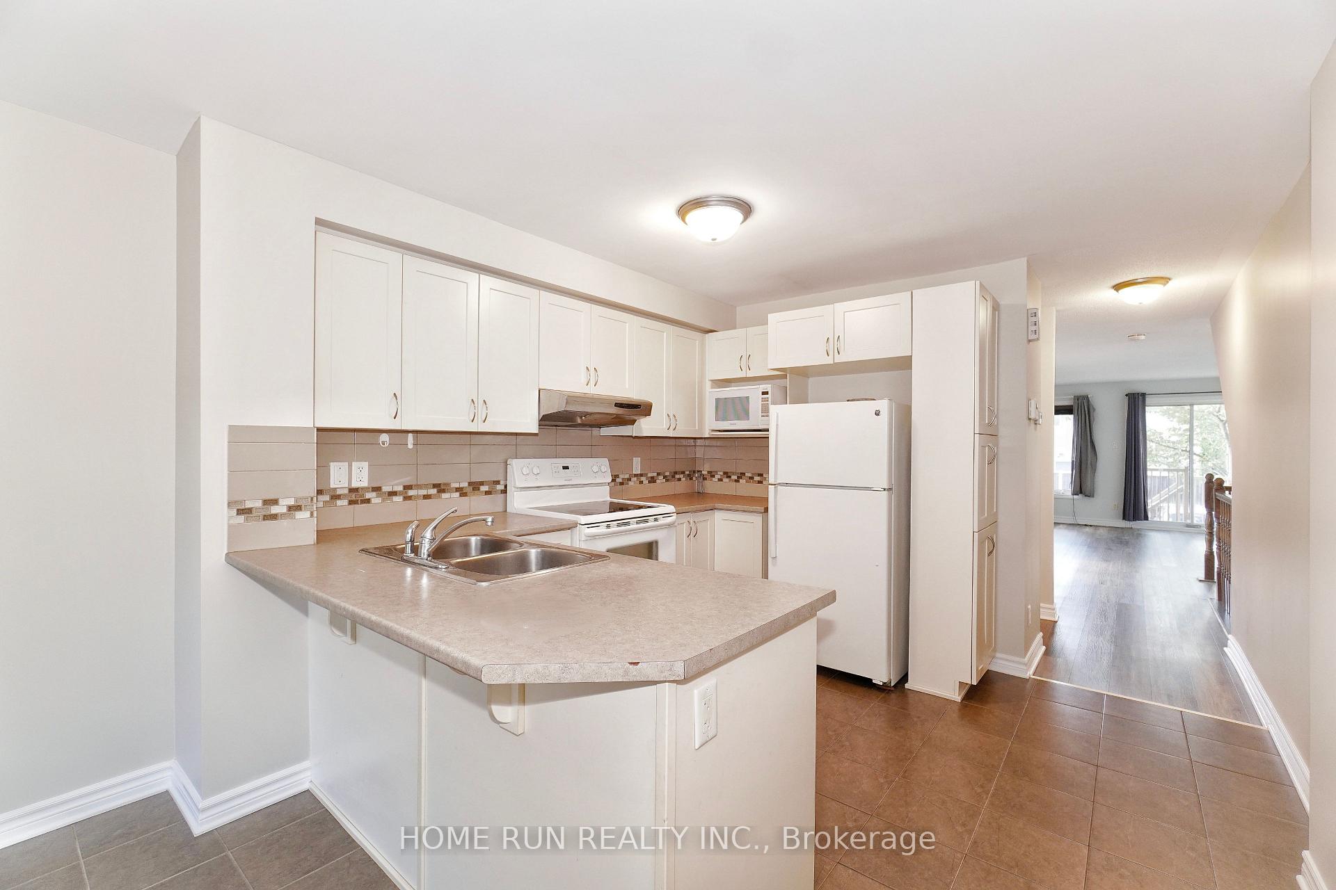 Photo 10 of Unit B, 613 Chapman Mills Drive, Ottawa, Barrhaven - Strandherd — HOMEH