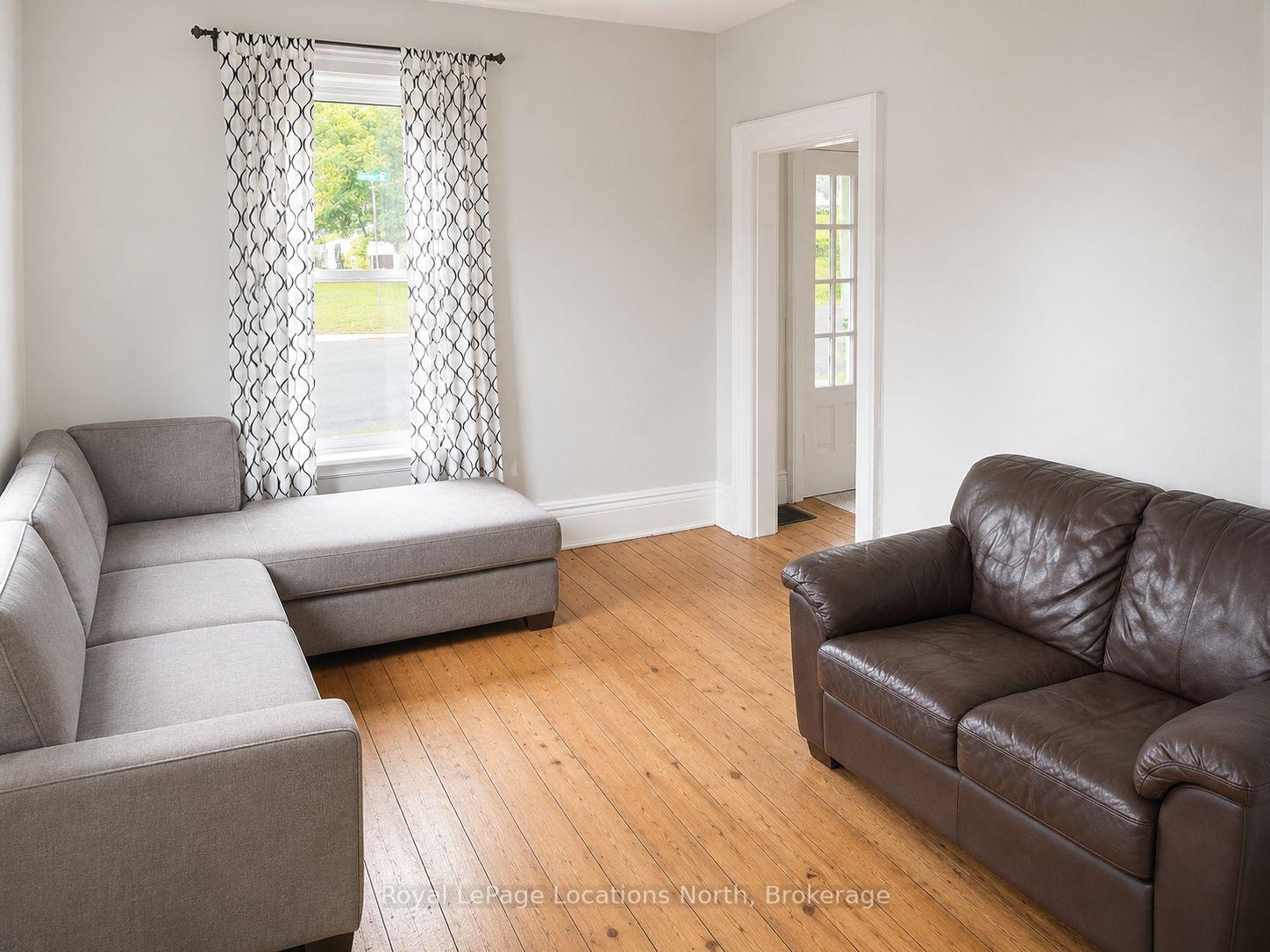 Photo 7 of 675 Stewart Street, Peterborough, Town Ward 3 — HOMEH