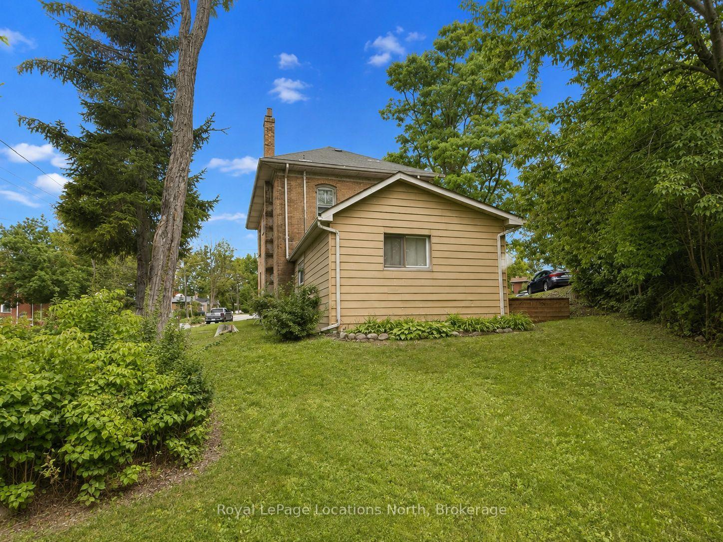 Photo 25 of 675 Stewart Street, Peterborough, Town Ward 3 — HOMEH