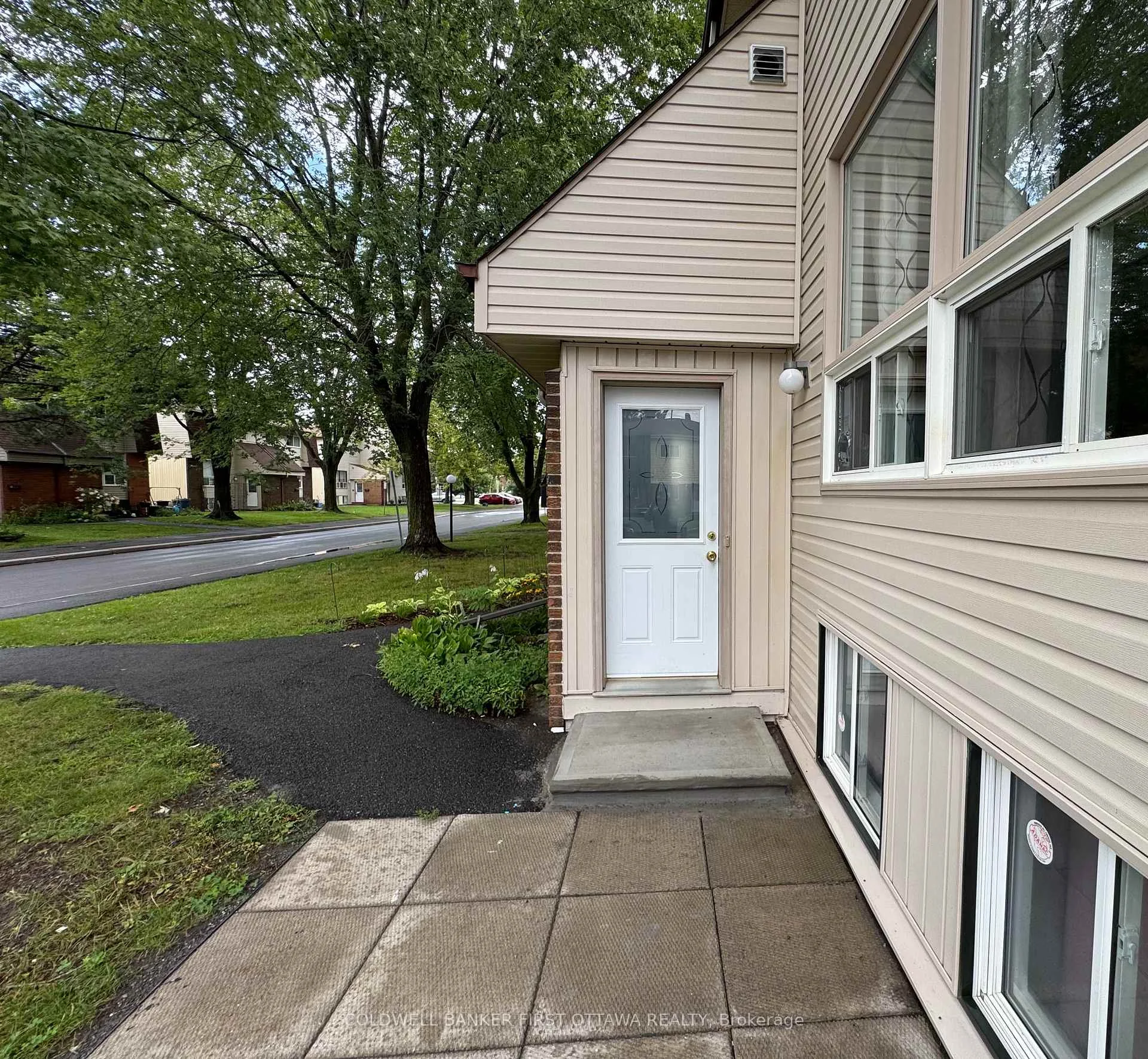 Photo 6 of Unit 85, 19 Sonnet Crescent, Ottawa, Westcliffe Estates — HOMEH