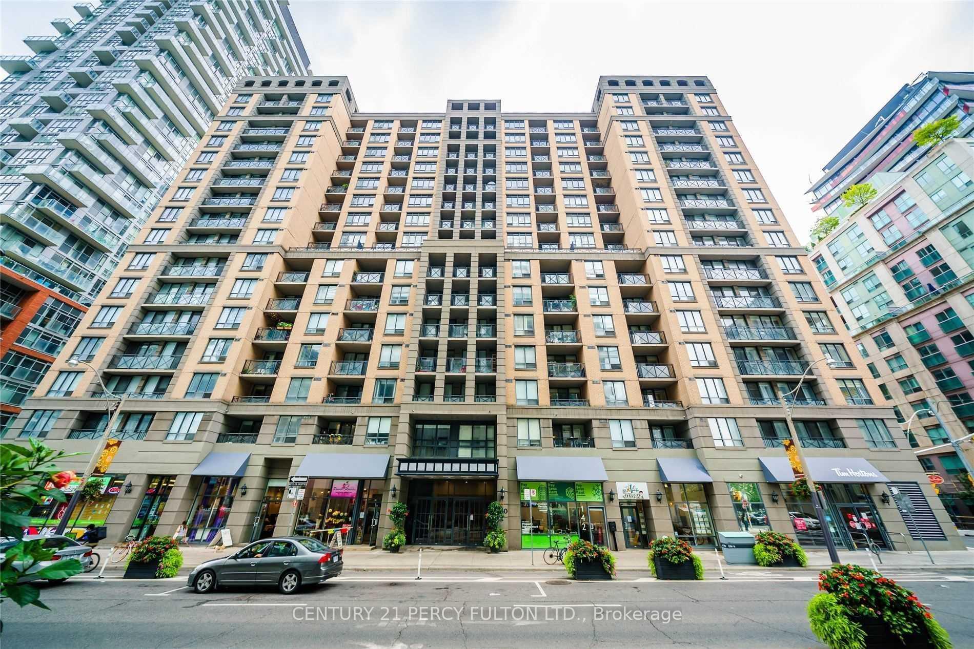 Photo of Unit 809, 140 Simcoe Street