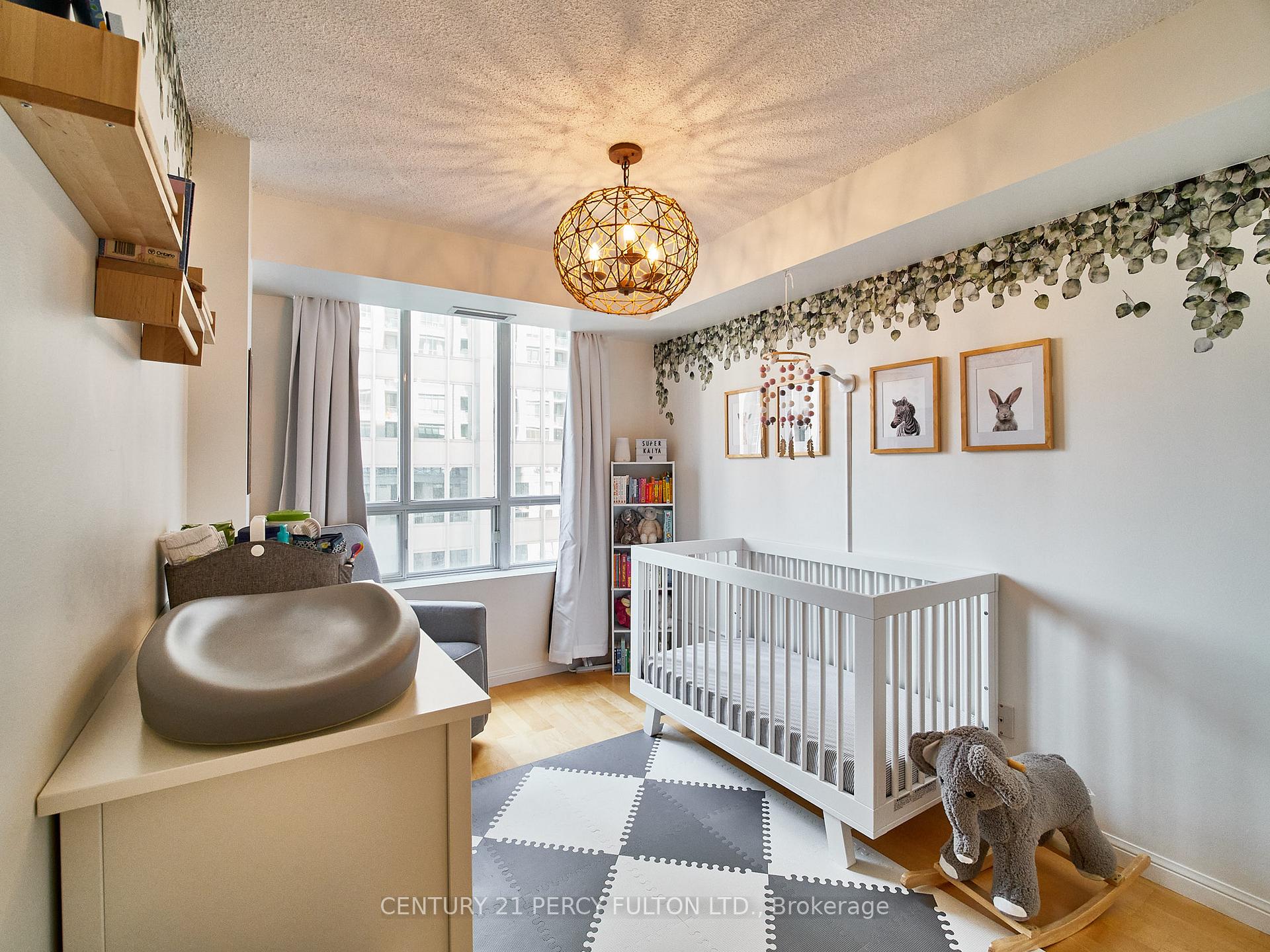 Photo 13 of Unit 809, 140 Simcoe Street, Toronto, Waterfront Communities — HOMEH