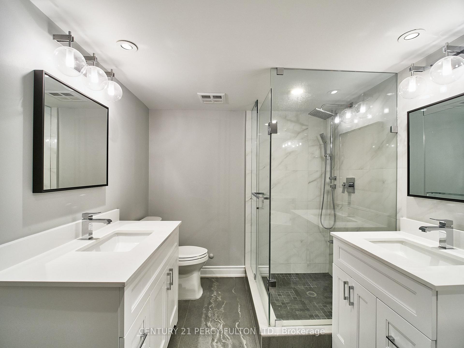 Photo 14 of Unit 809, 140 Simcoe Street, Toronto, Waterfront Communities — HOMEH