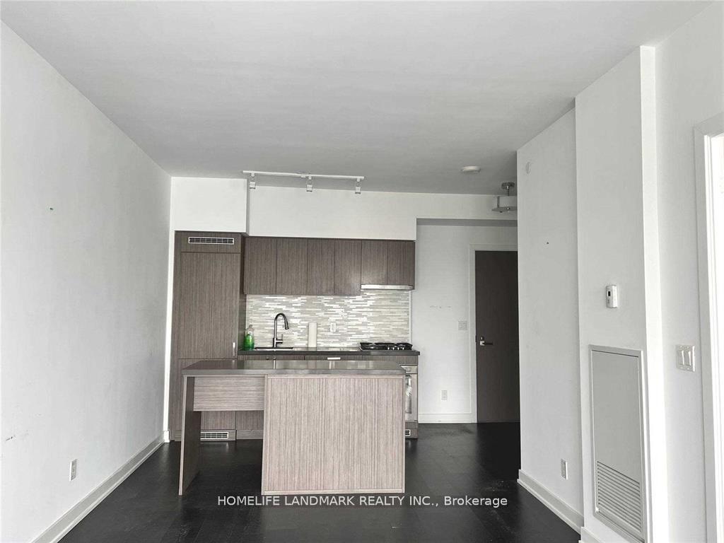 Photo 2 of Unit 1604, 501 St Clair Avenue W, Toronto, Casa Loma — HOMEH