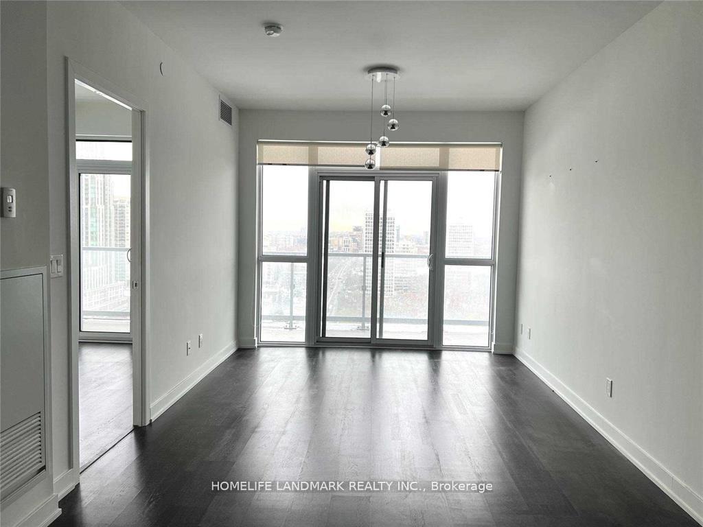 Photo 9 of Unit 1604, 501 St Clair Avenue W, Toronto, Casa Loma — HOMEH