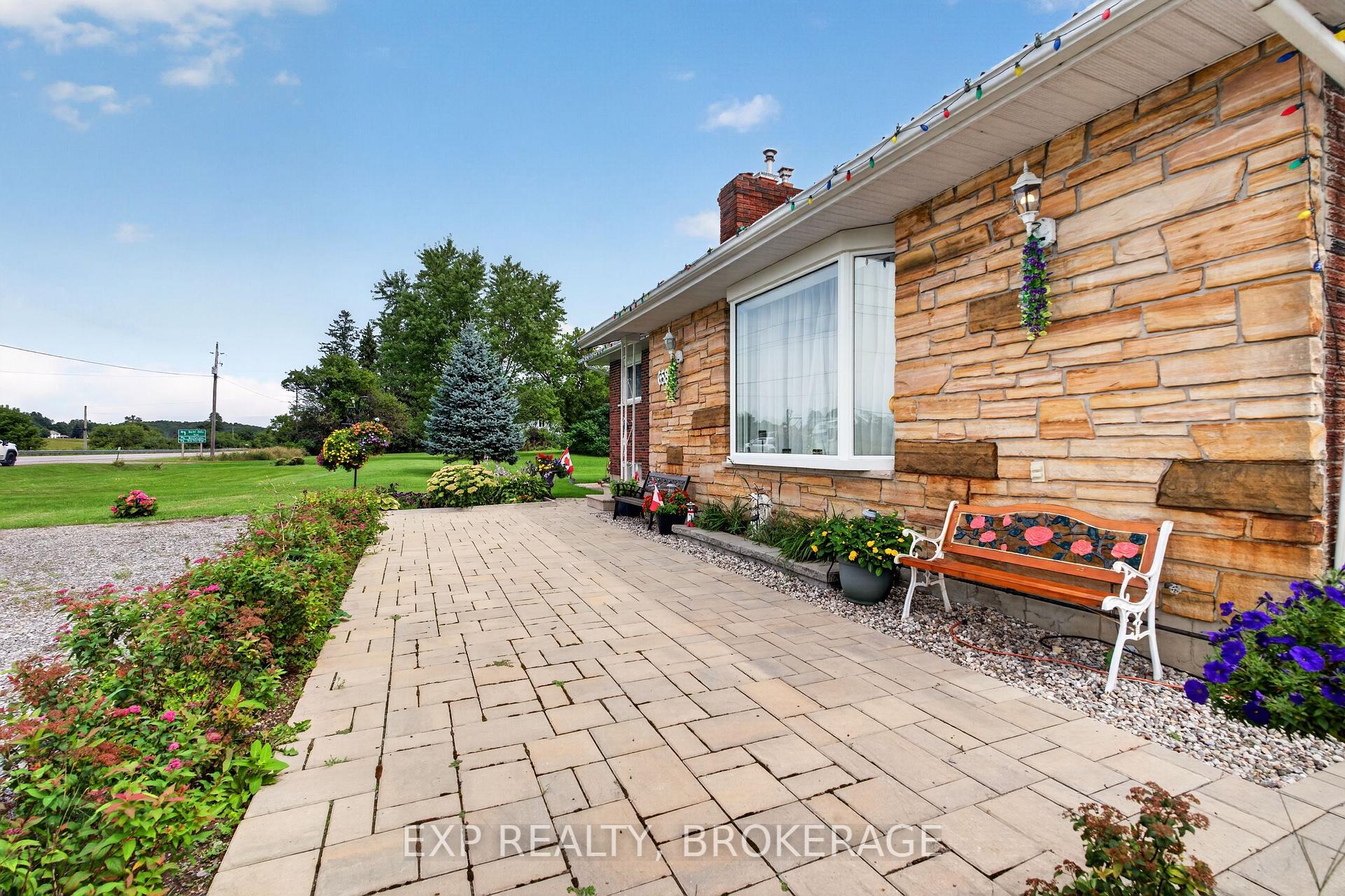 Photo 4 of 6583 Highway 15, Kingston, City North of 401 — HOMEH