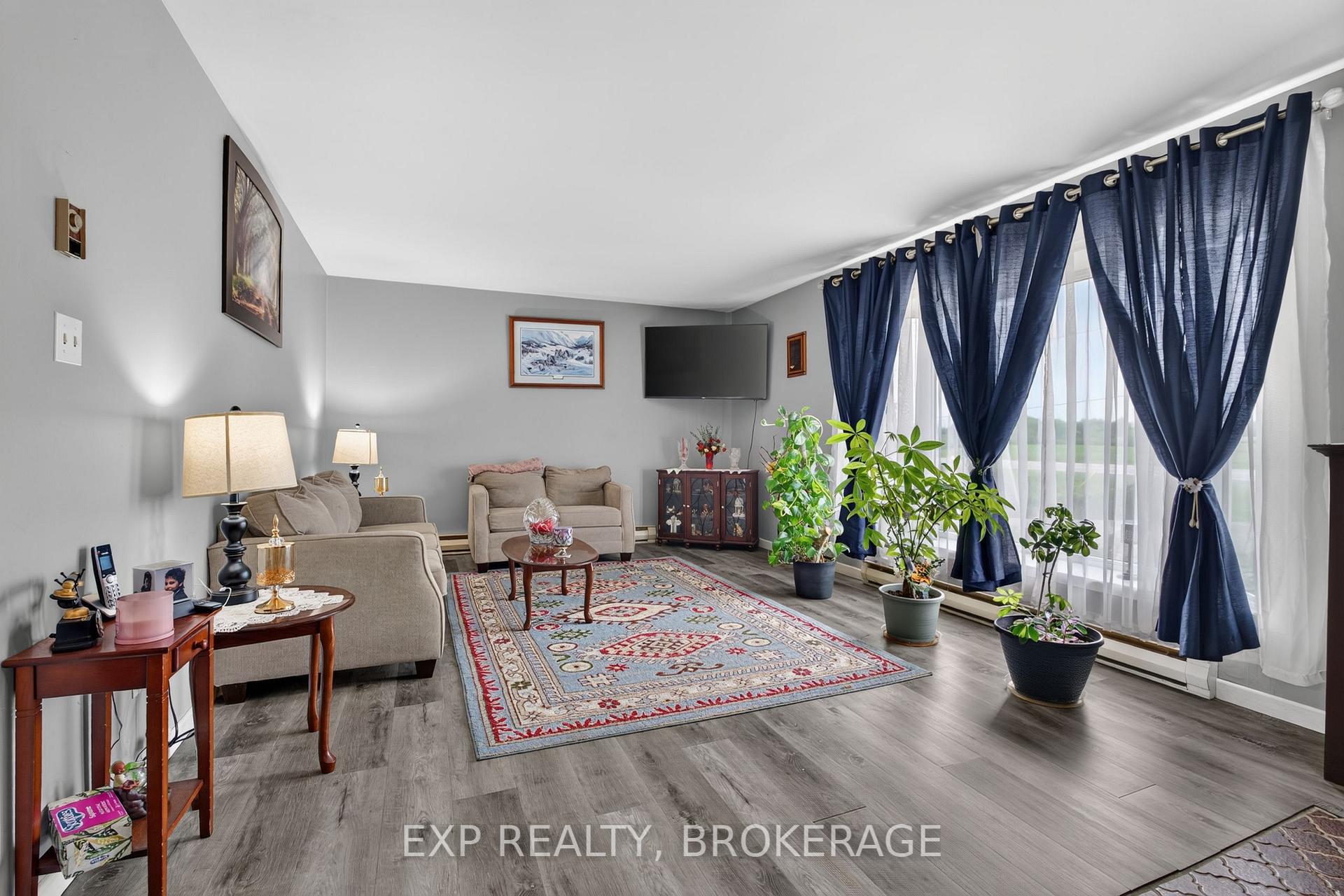 Photo 6 of 6583 Highway 15, Kingston, City North of 401 — HOMEH