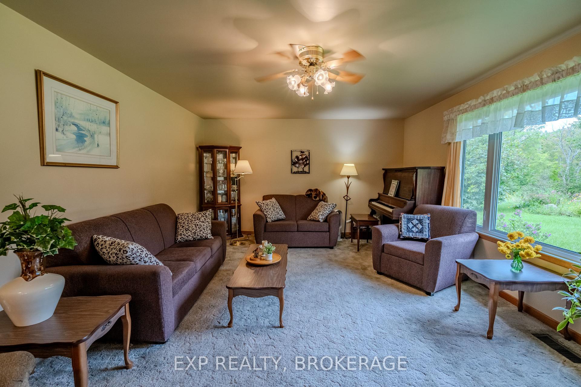 Photo 9 of 279 Munro Road, Tay Valley, Bathurst/Burgess & Sherbrooke (South Sherbrooke) Twp — HOMEH