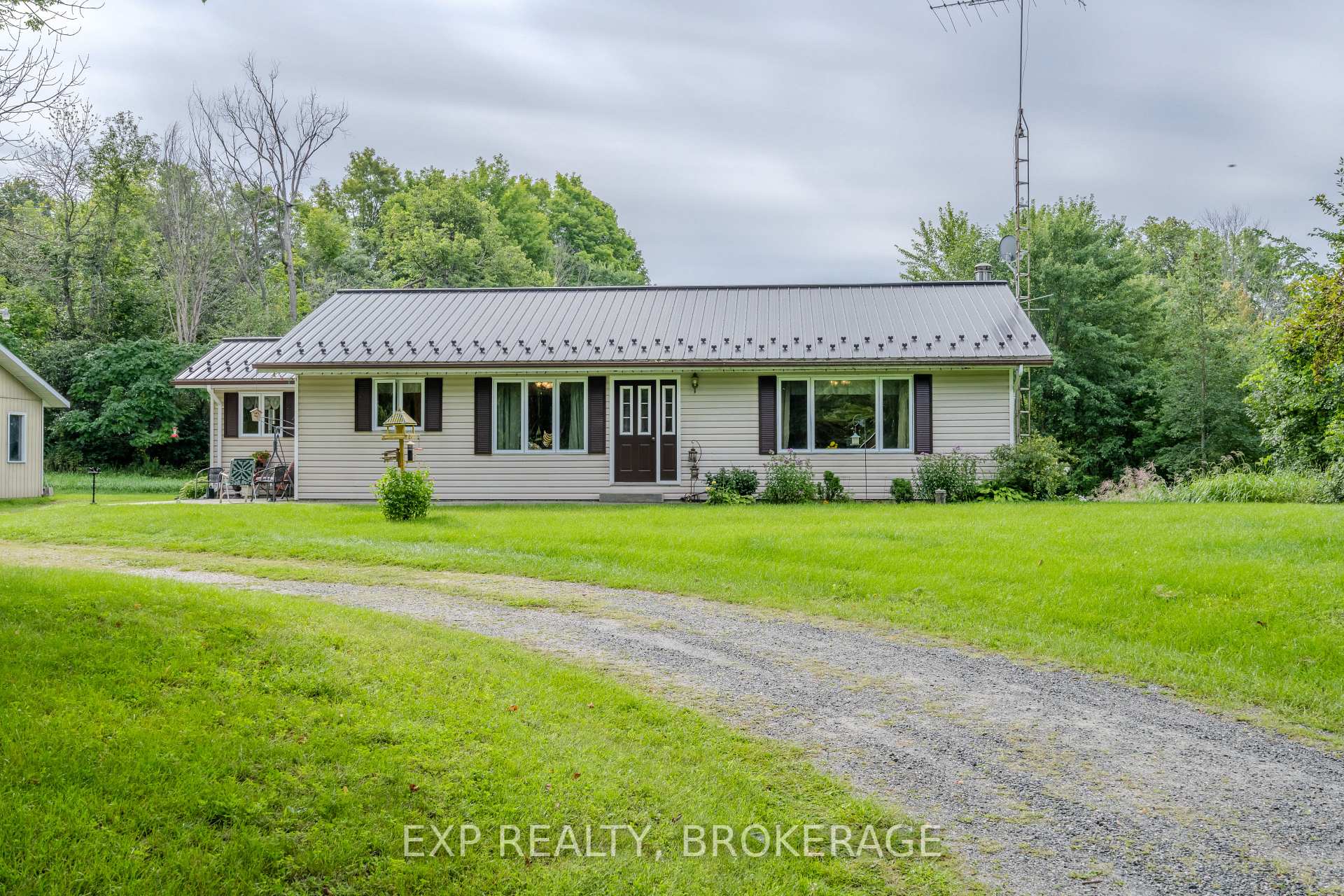 Photo 31 of 279 Munro Road, Tay Valley, Bathurst/Burgess & Sherbrooke (South Sherbrooke) Twp — HOMEH