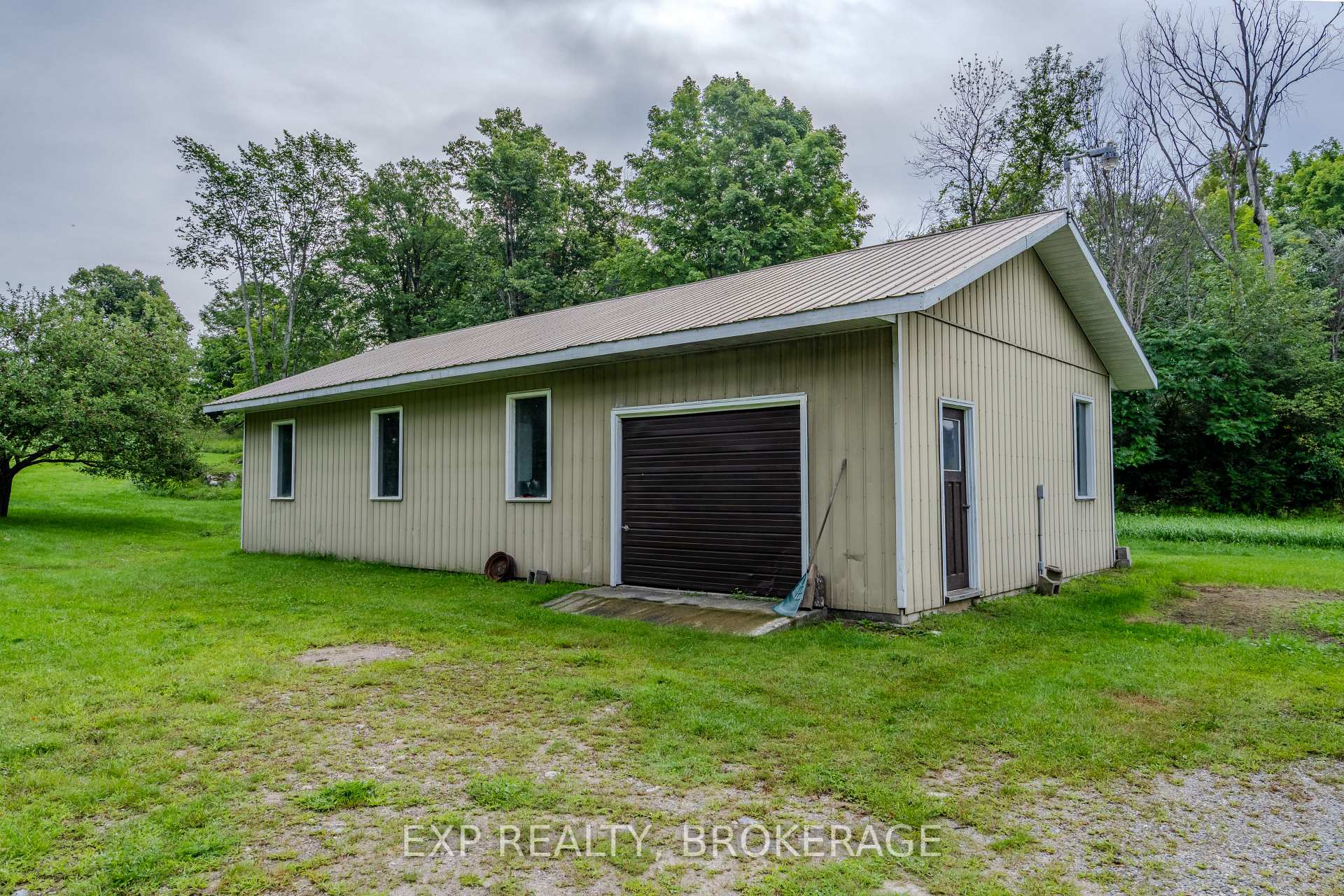 Photo 32 of 279 Munro Road, Tay Valley, Bathurst/Burgess & Sherbrooke (South Sherbrooke) Twp — HOMEH