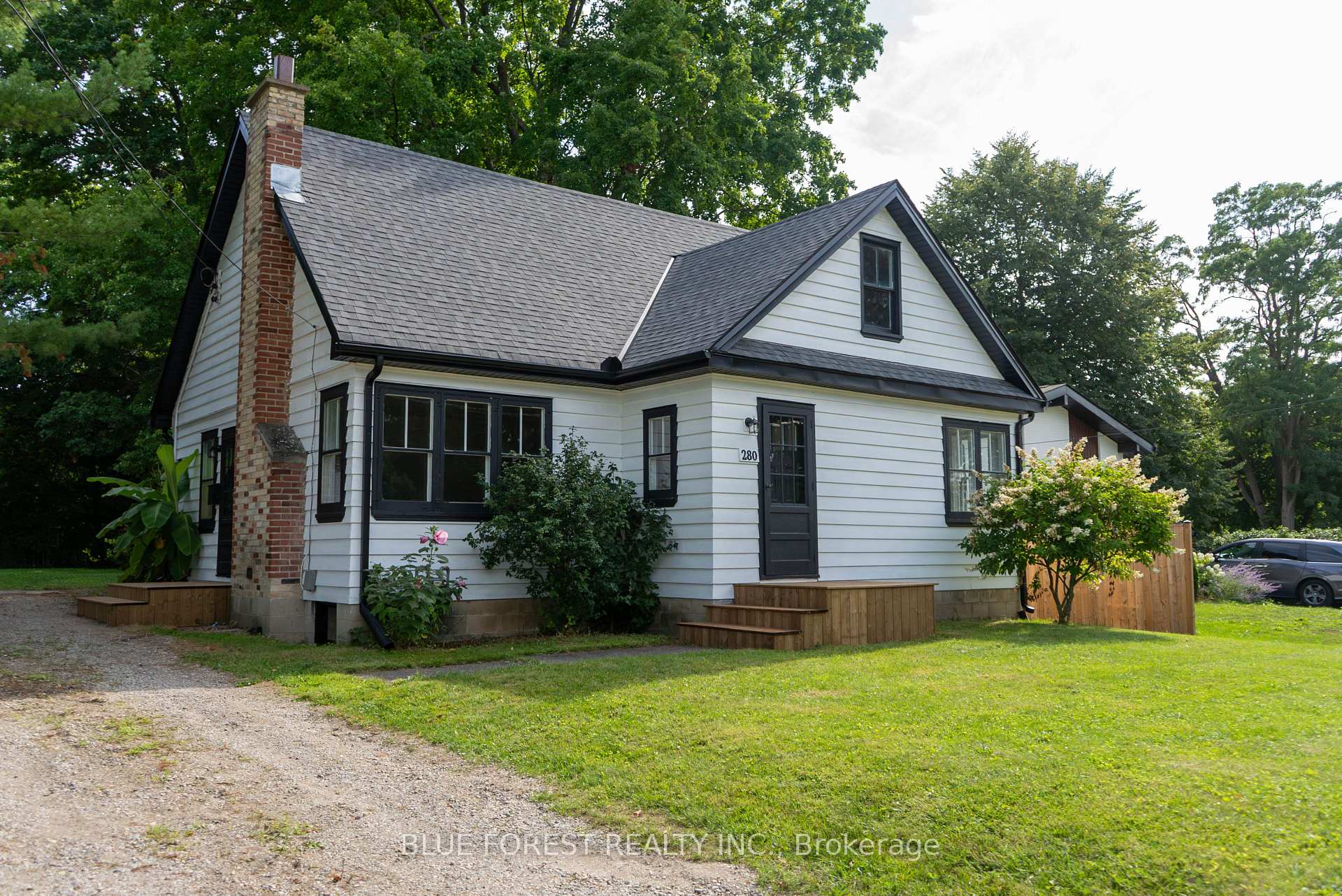 Front of 280 Saulsbury Street