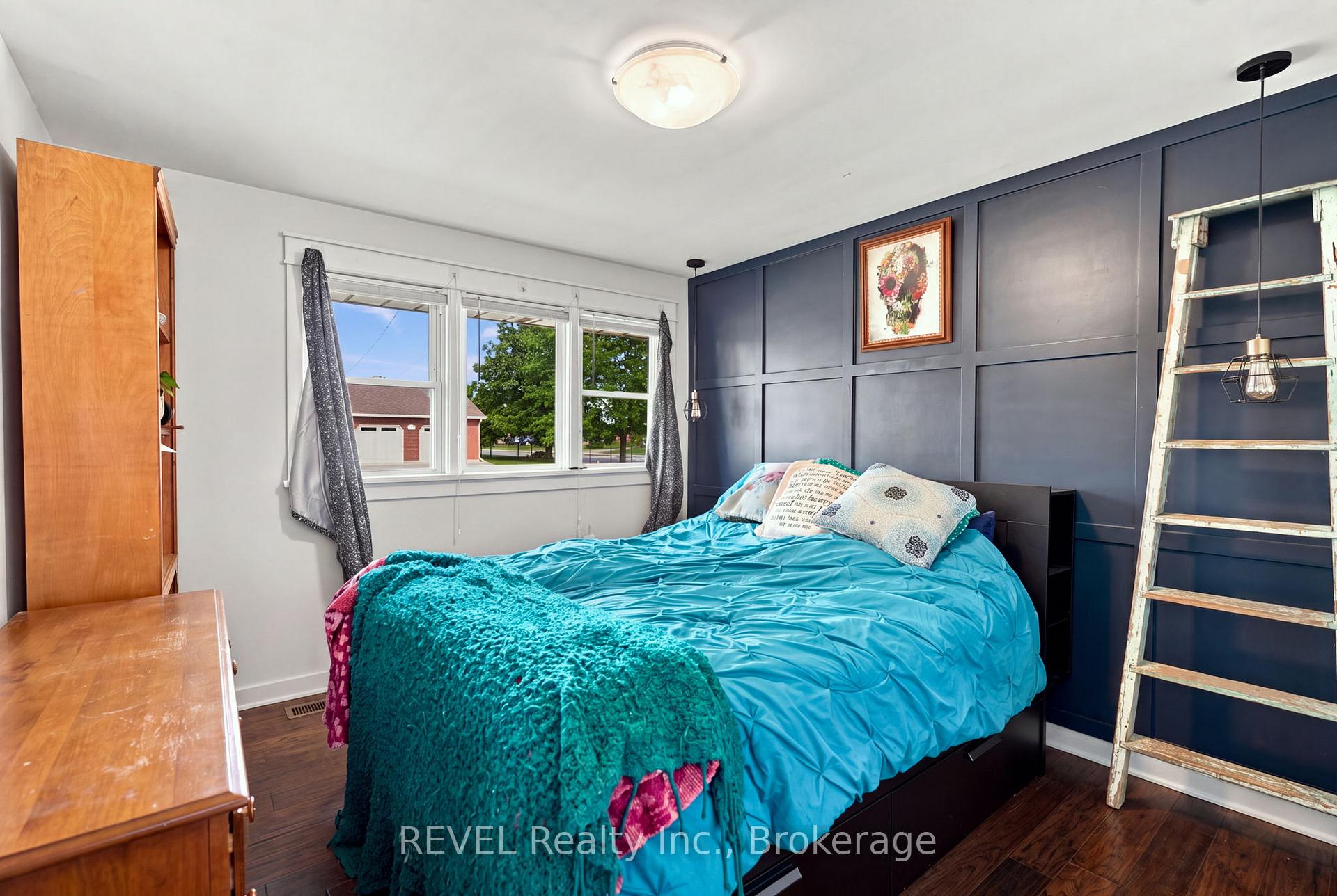 Photo 14 of 14 Gram Avenue, Welland, N. Welland — HOMEH