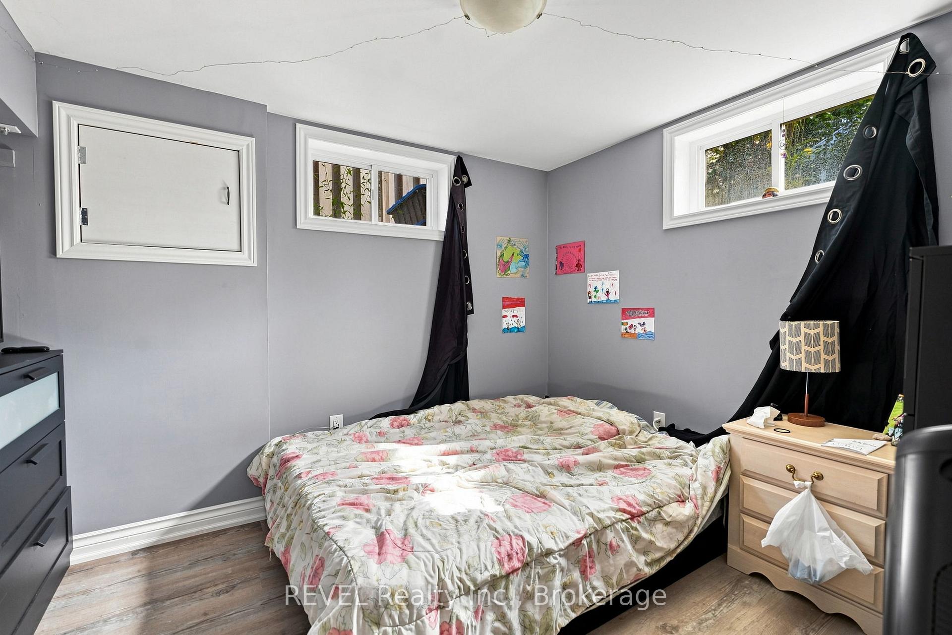 Photo 21 of 14 Gram Avenue, Welland, N. Welland — HOMEH