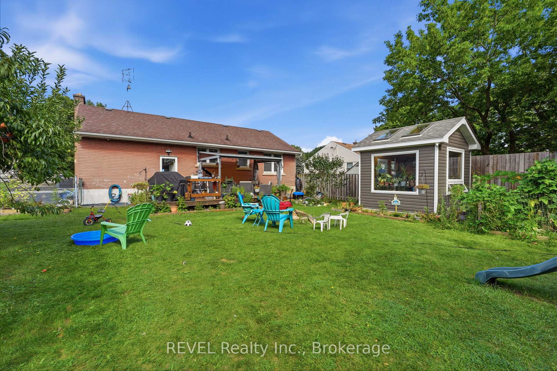 Photo 26 of 14 Gram Avenue, Welland, N. Welland — HOMEH