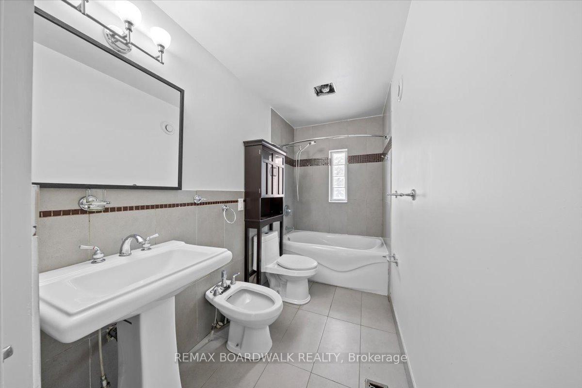 Photo 33 of 3437 Baskins Beach Road, Ottawa, Dunrobin Shores — HOMEH