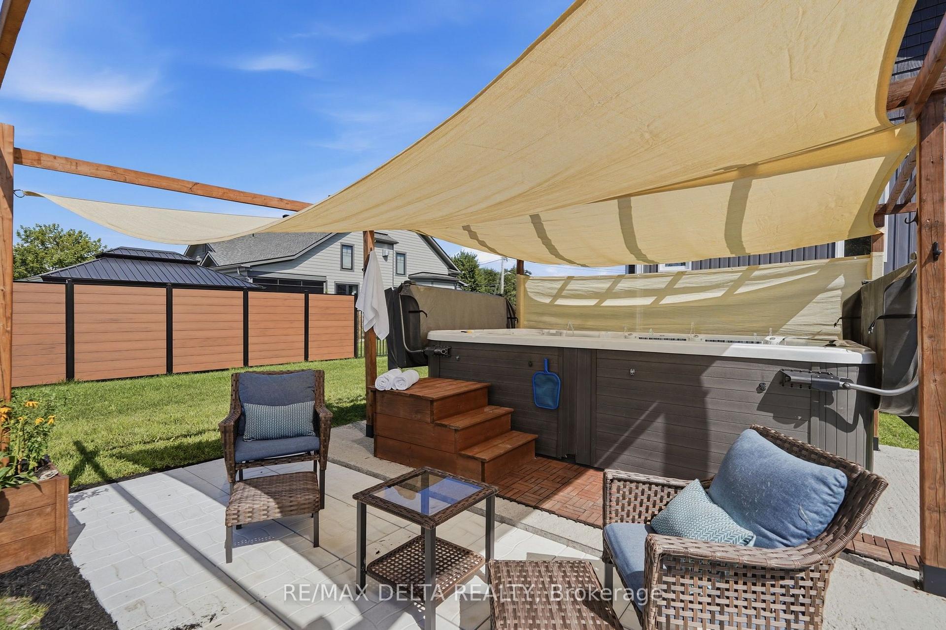 Photo 43 of 100 Pendleton Street, Champlain, Vankleek Hill — HOMEH