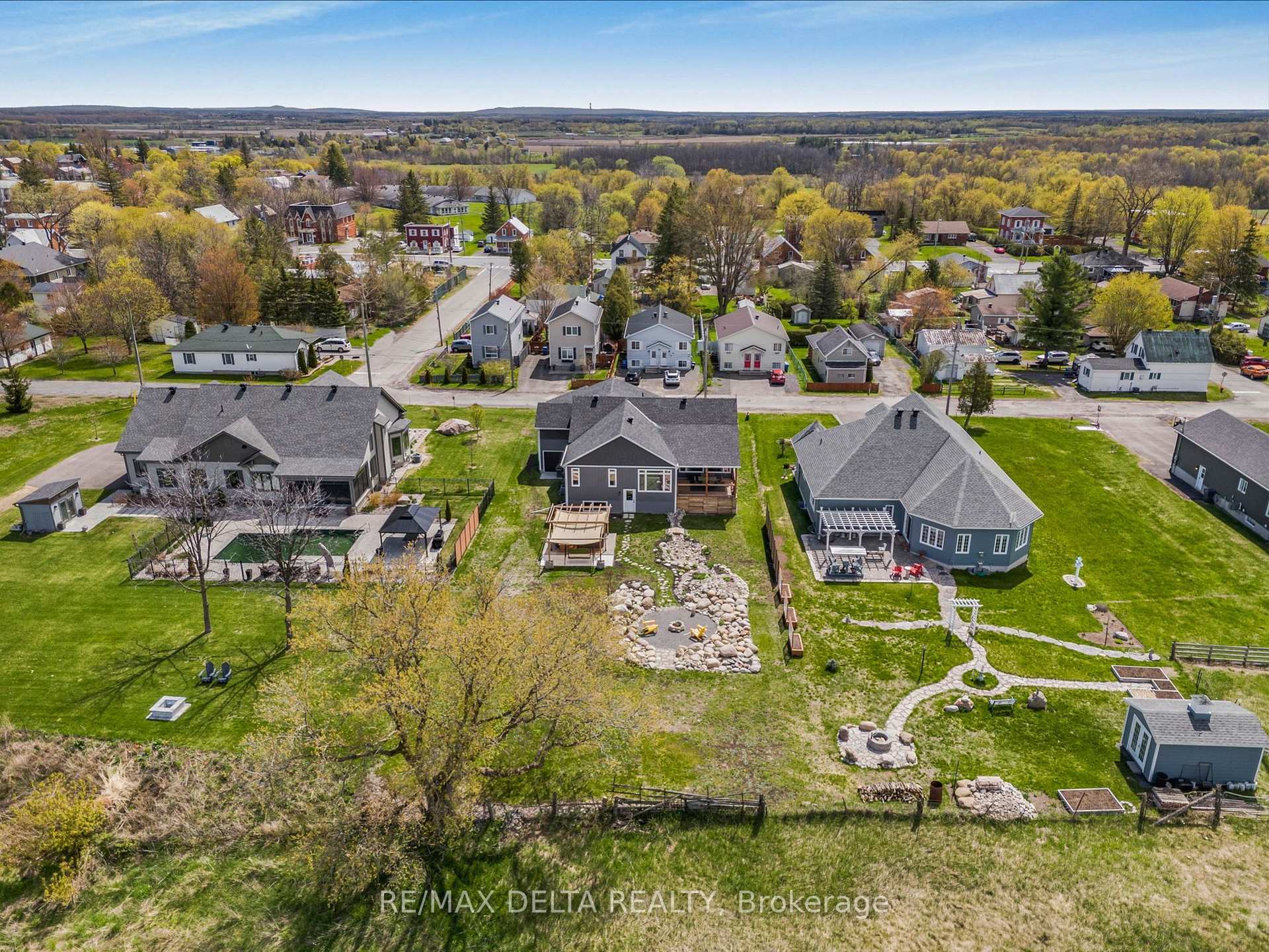 Photo 51 of 100 Pendleton Street, Champlain, Vankleek Hill — HOMEH