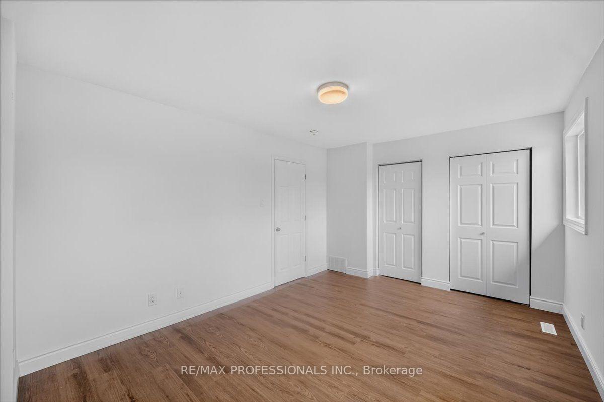 Photo 9 of Unit 6, 2687 Bromsgrove Road, Mississauga, Clarkson — HOMEH