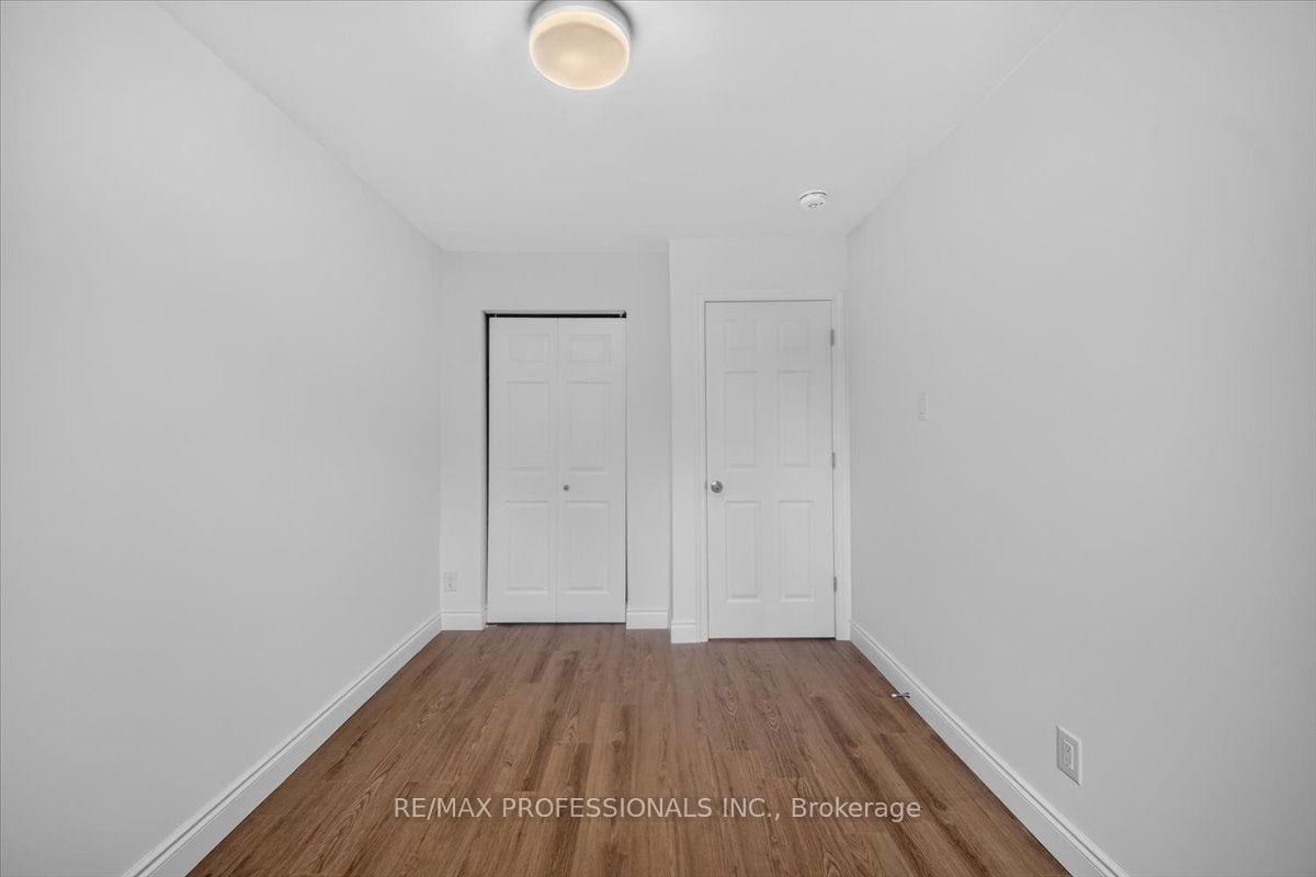 Photo 11 of Unit 6, 2687 Bromsgrove Road, Mississauga, Clarkson — HOMEH