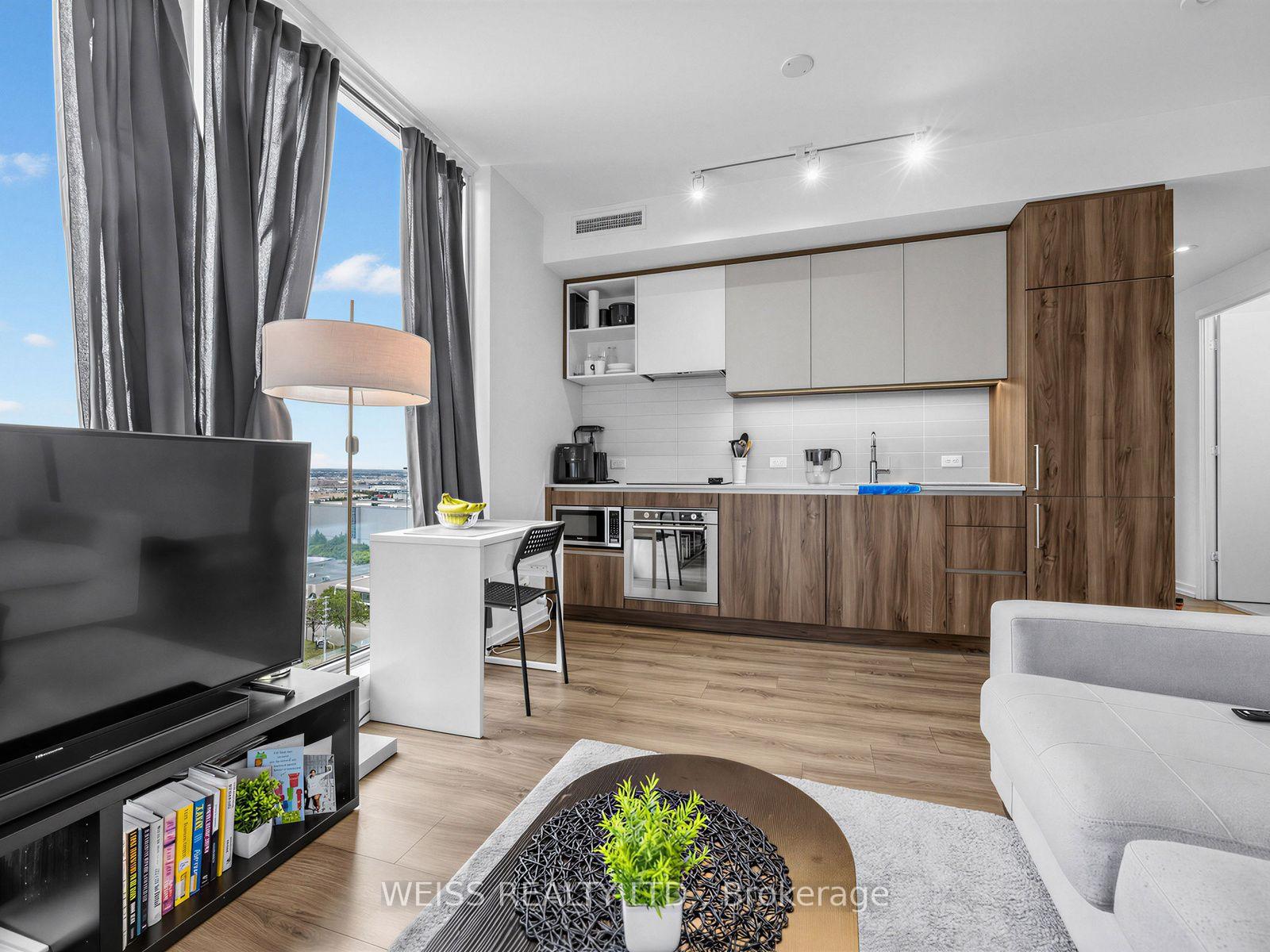 Photo 6 of Unit 1606, 7890 Jane Street, Vaughan, Concord — HOMEH