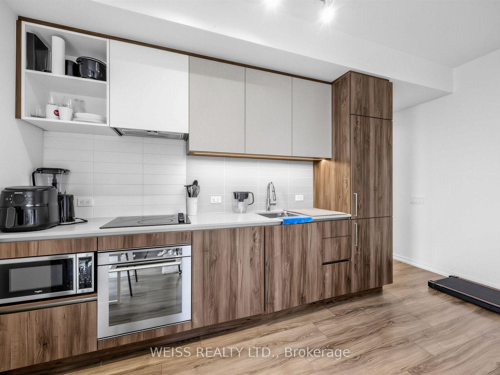 Photo 7 of Unit 1606, 7890 Jane Street, Vaughan, Concord — HOMEH
