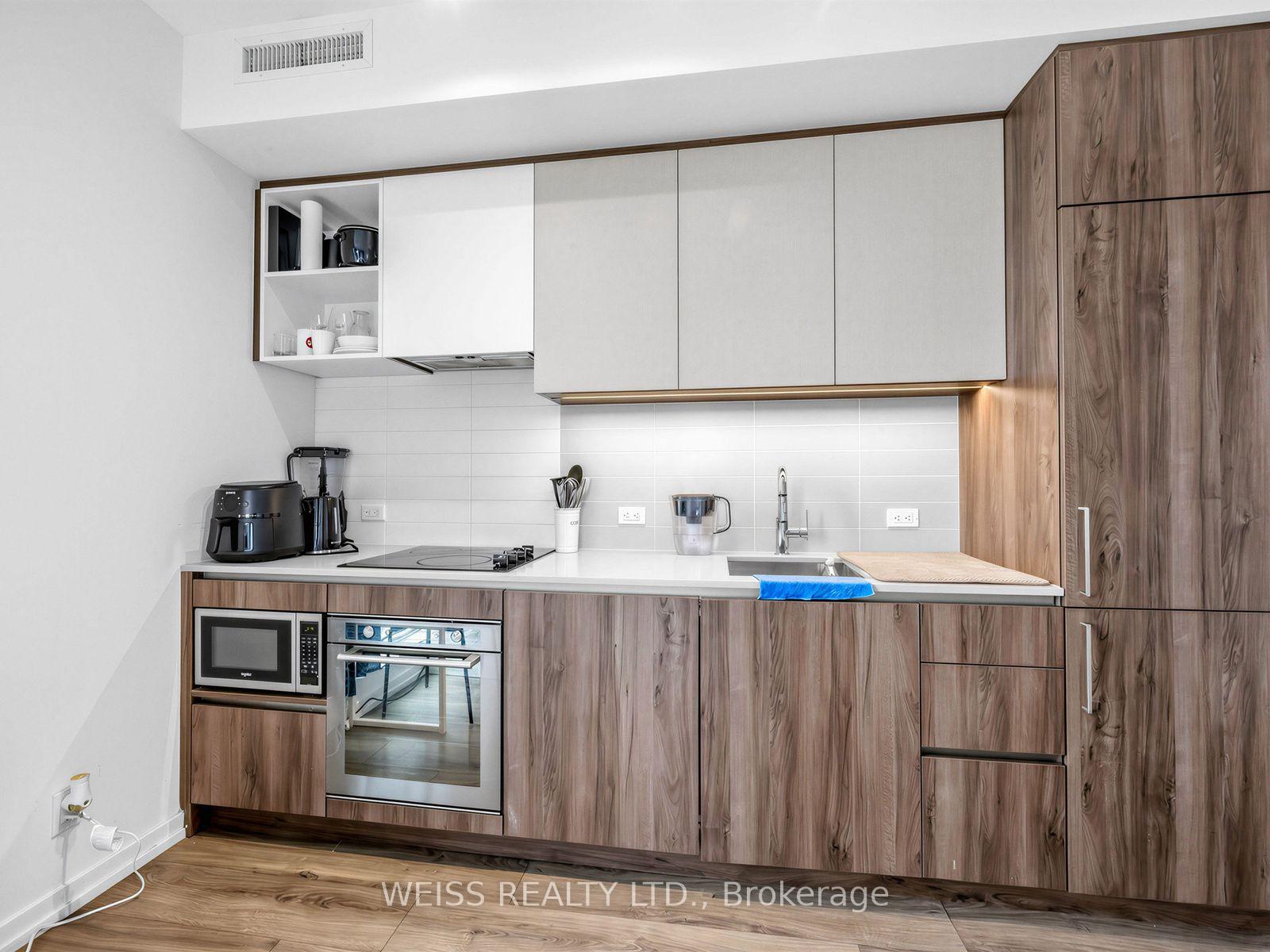 Photo 9 of Unit 1606, 7890 Jane Street, Vaughan, Concord — HOMEH