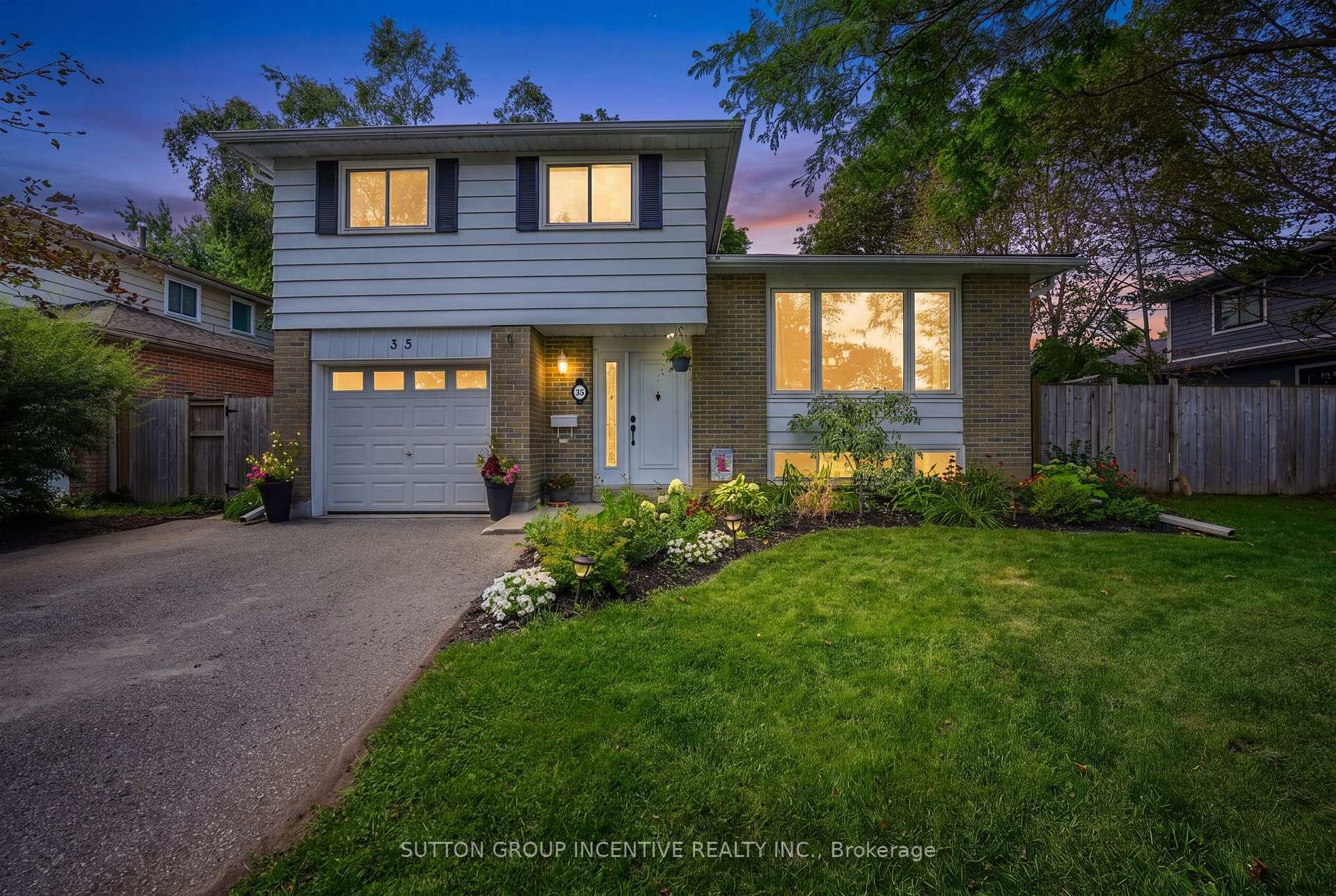 Photo 1 of 35 Jills Court, Barrie, Grove East — HOMEH