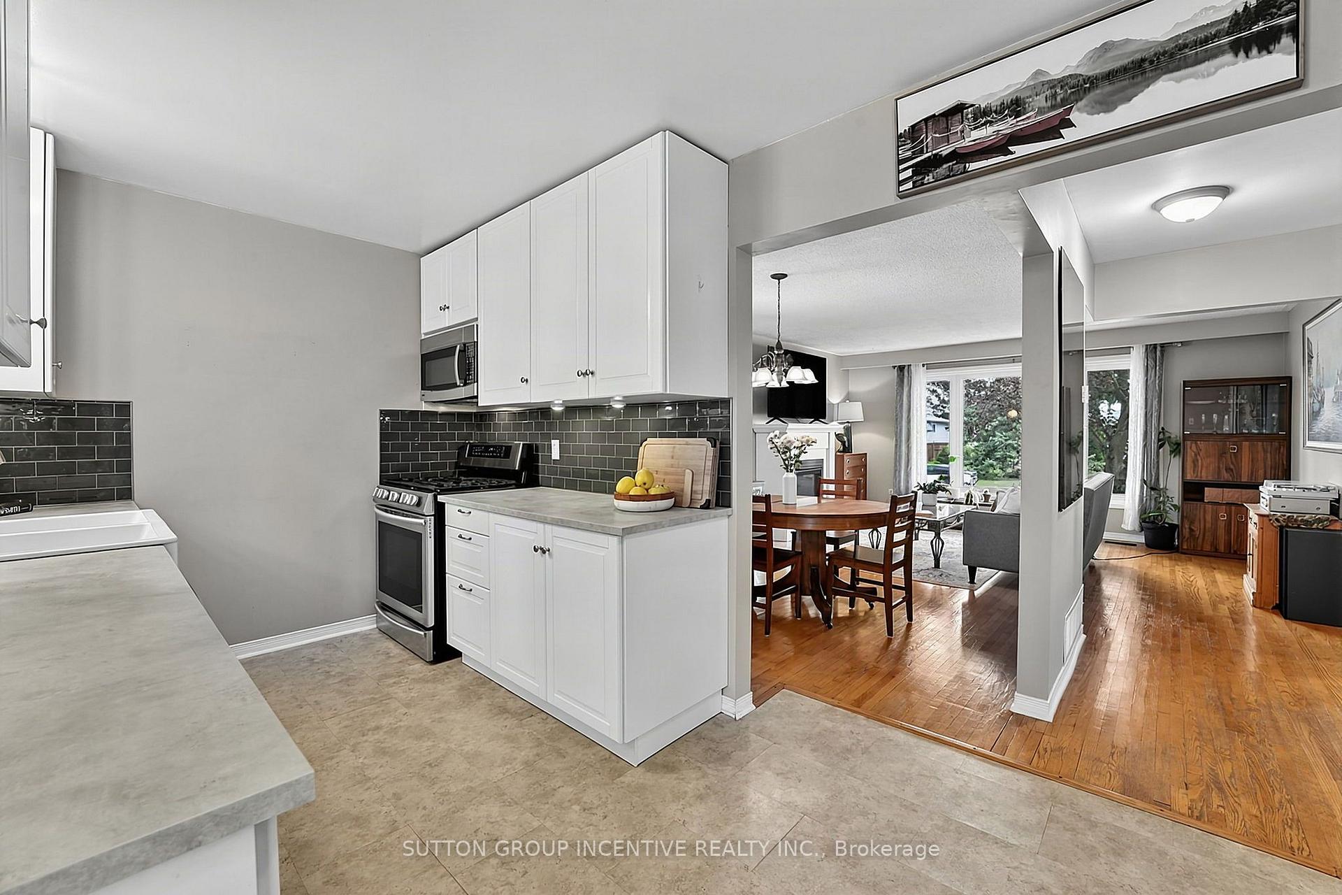Photo 20 of 35 Jills Court, Barrie, Grove East — HOMEH