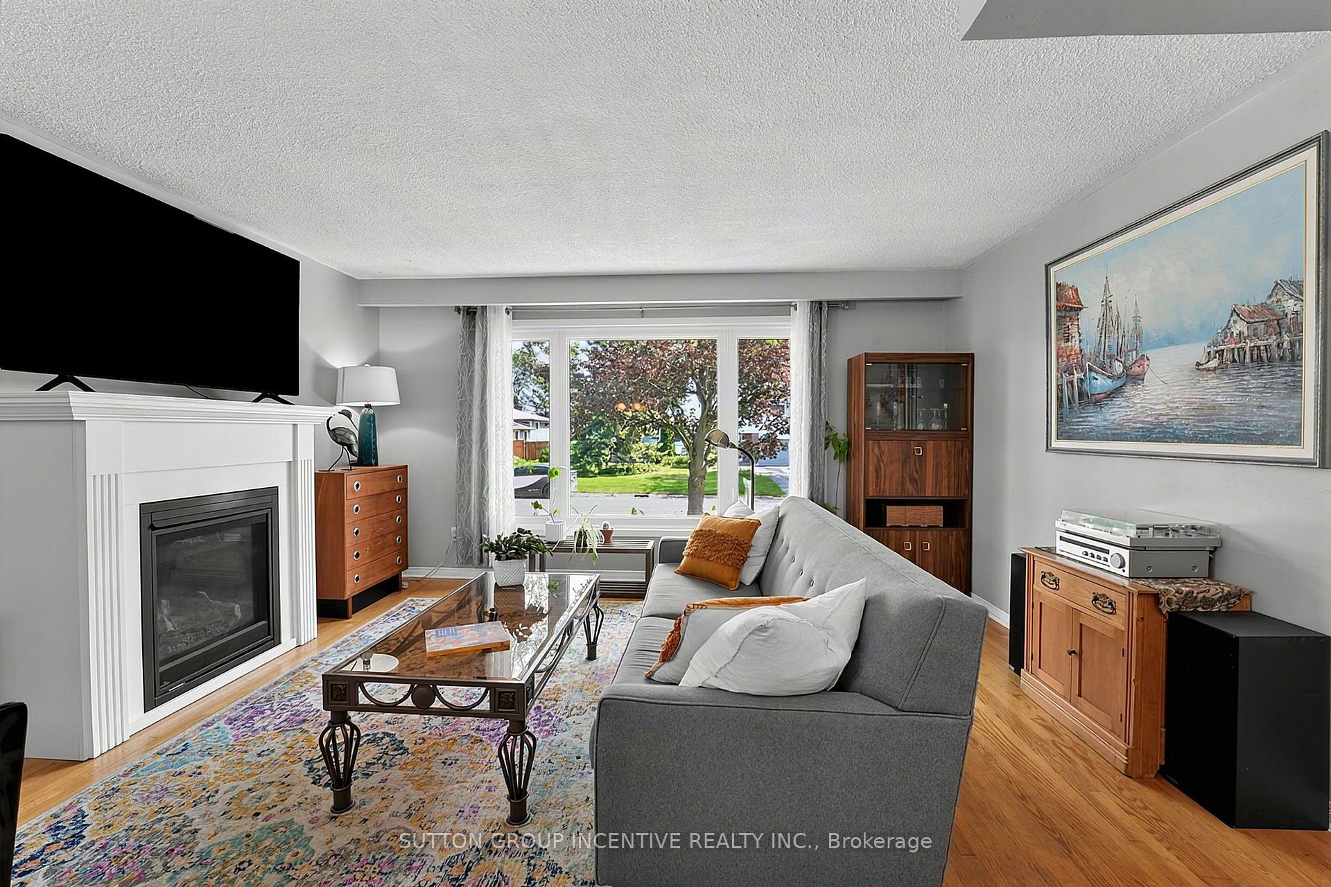 Photo 26 of 35 Jills Court, Barrie, Grove East — HOMEH