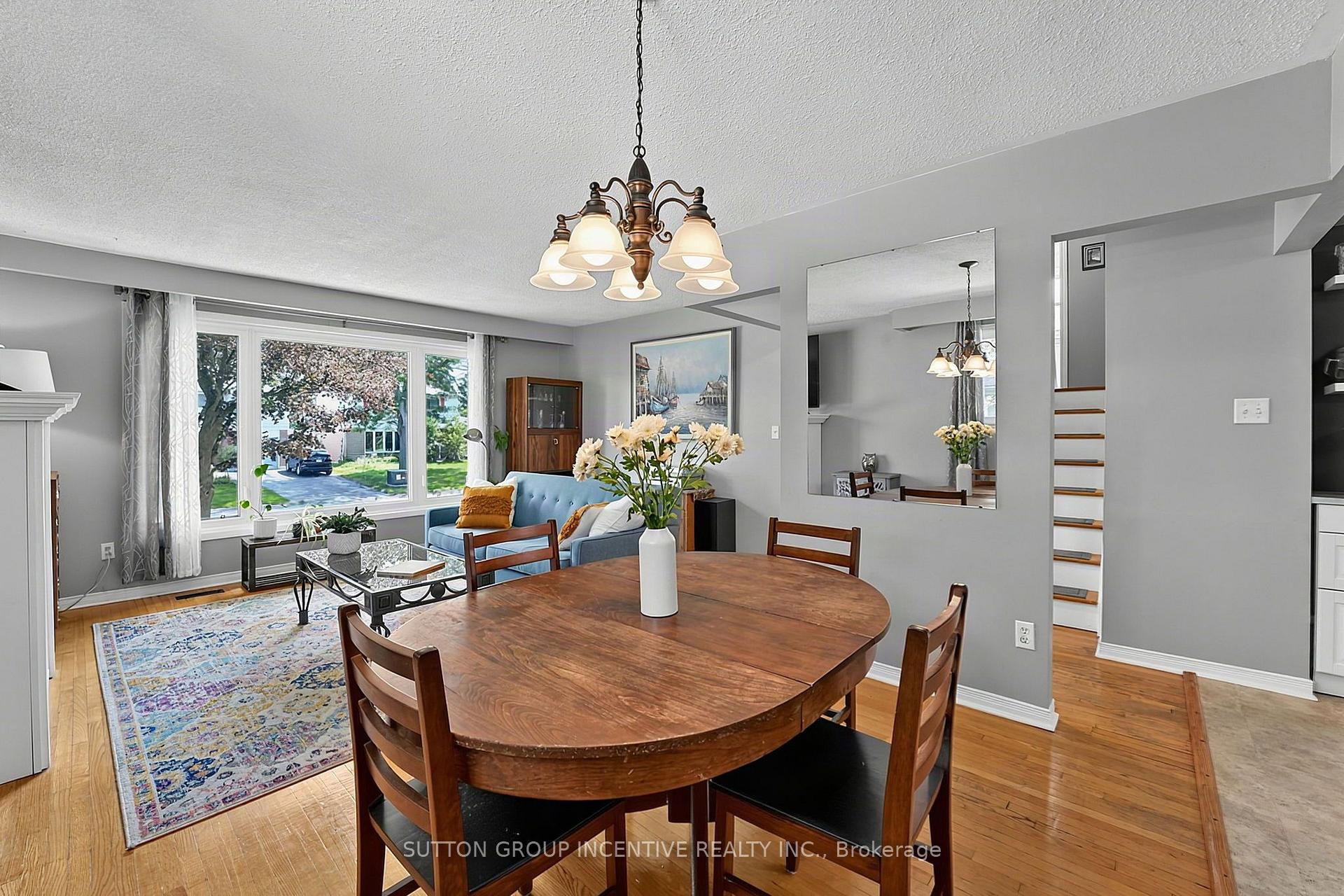 Photo 28 of 35 Jills Court, Barrie, Grove East — HOMEH