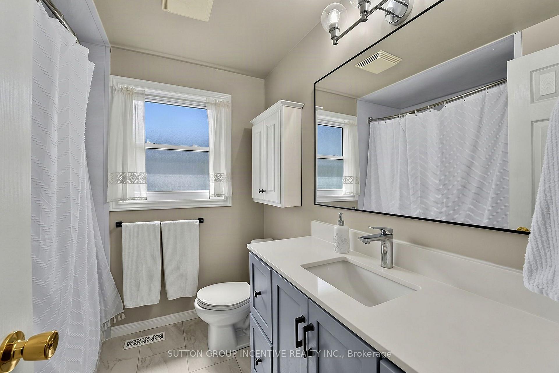 Photo 31 of 35 Jills Court, Barrie, Grove East — HOMEH