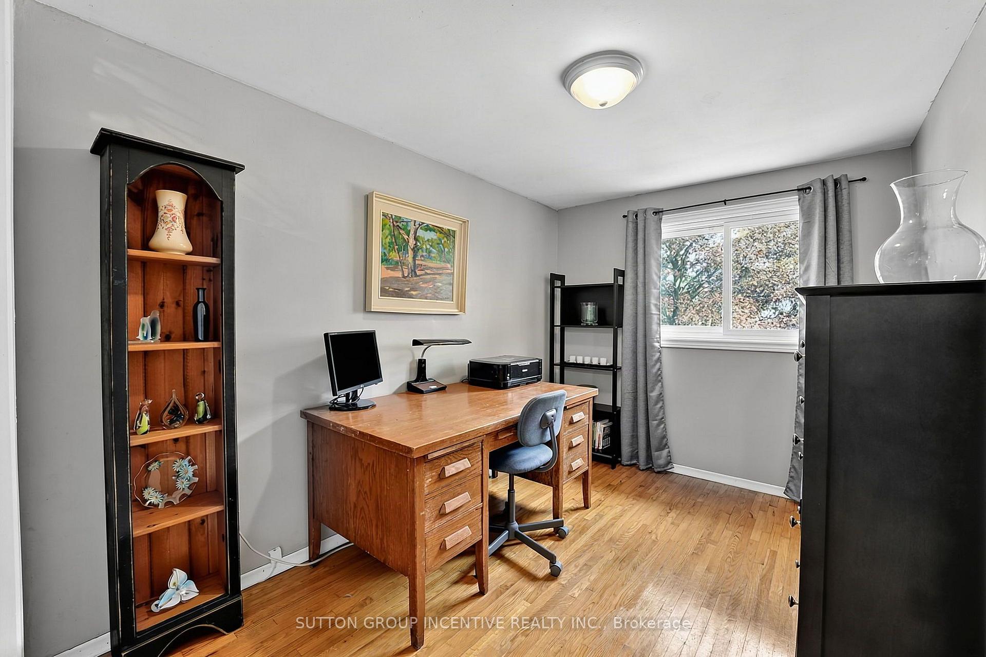 Photo 33 of 35 Jills Court, Barrie, Grove East — HOMEH