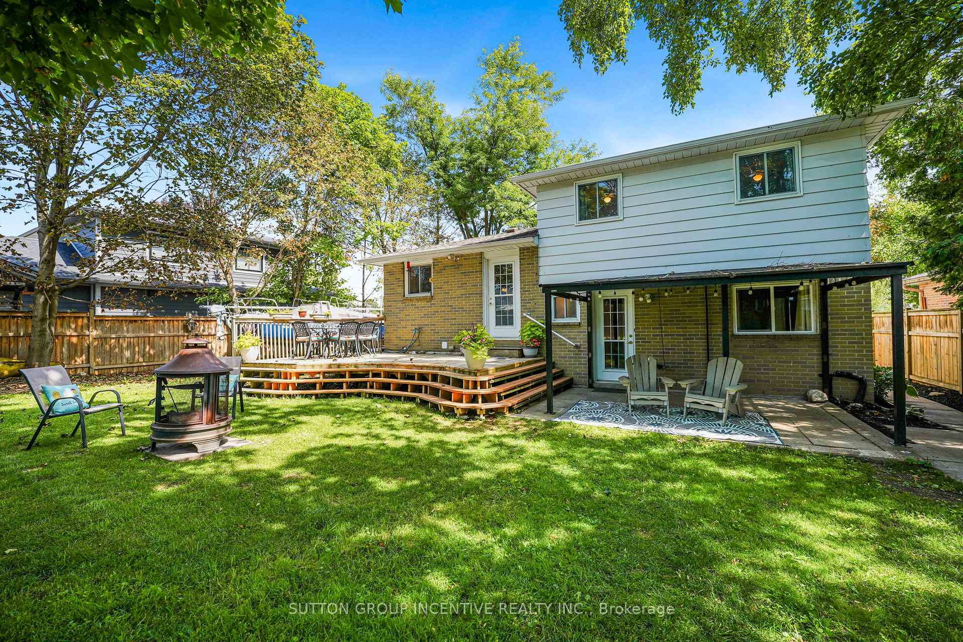 Photo 38 of 35 Jills Court, Barrie, Grove East — HOMEH
