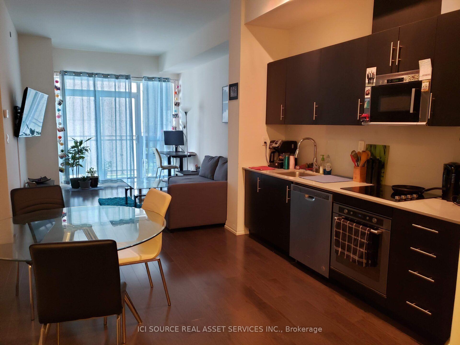 Photo 2 of Unit 901, 460 Adelaide Street E, Toronto, Moss Park — HOMEH