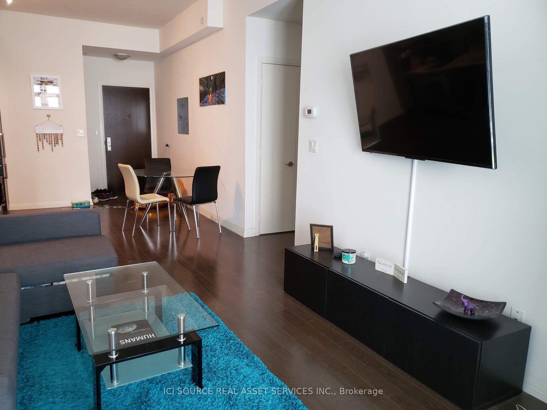 Photo 3 of Unit 901, 460 Adelaide Street E, Toronto, Moss Park — HOMEH