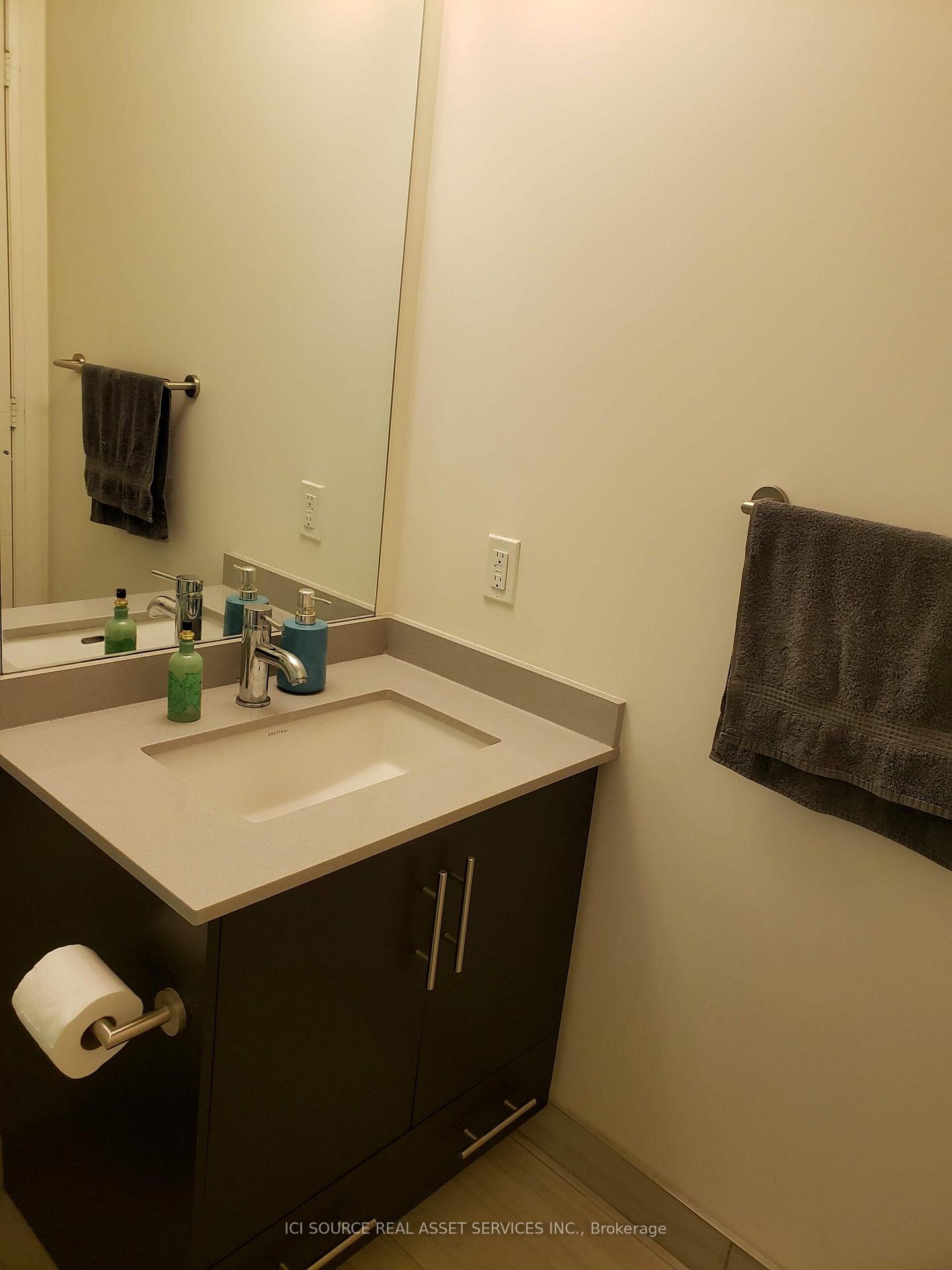Photo 8 of Unit 901, 460 Adelaide Street E, Toronto, Moss Park — HOMEH