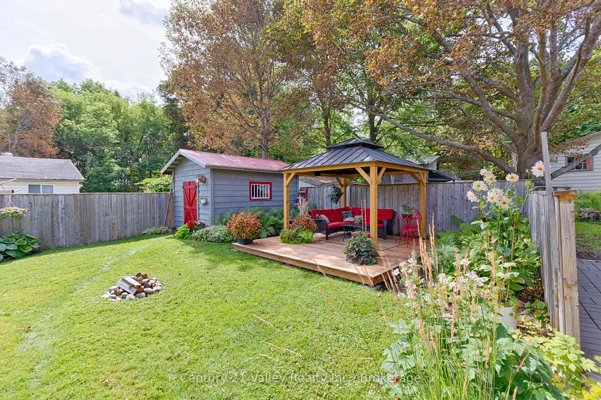 Photo 6 of 61 Melanie Street, Bonnechere Valley, Eganville/Bonnechere Twp — HOMEH