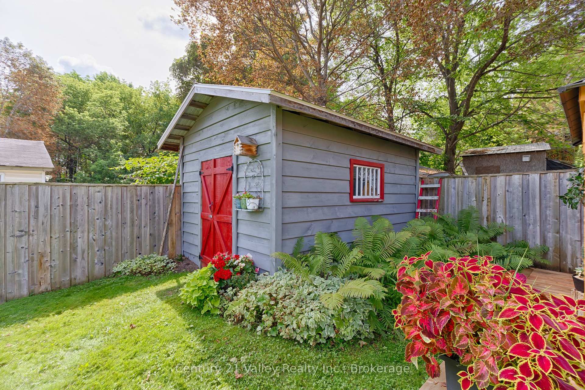 Photo 8 of 61 Melanie Street, Bonnechere Valley, Eganville/Bonnechere Twp — HOMEH