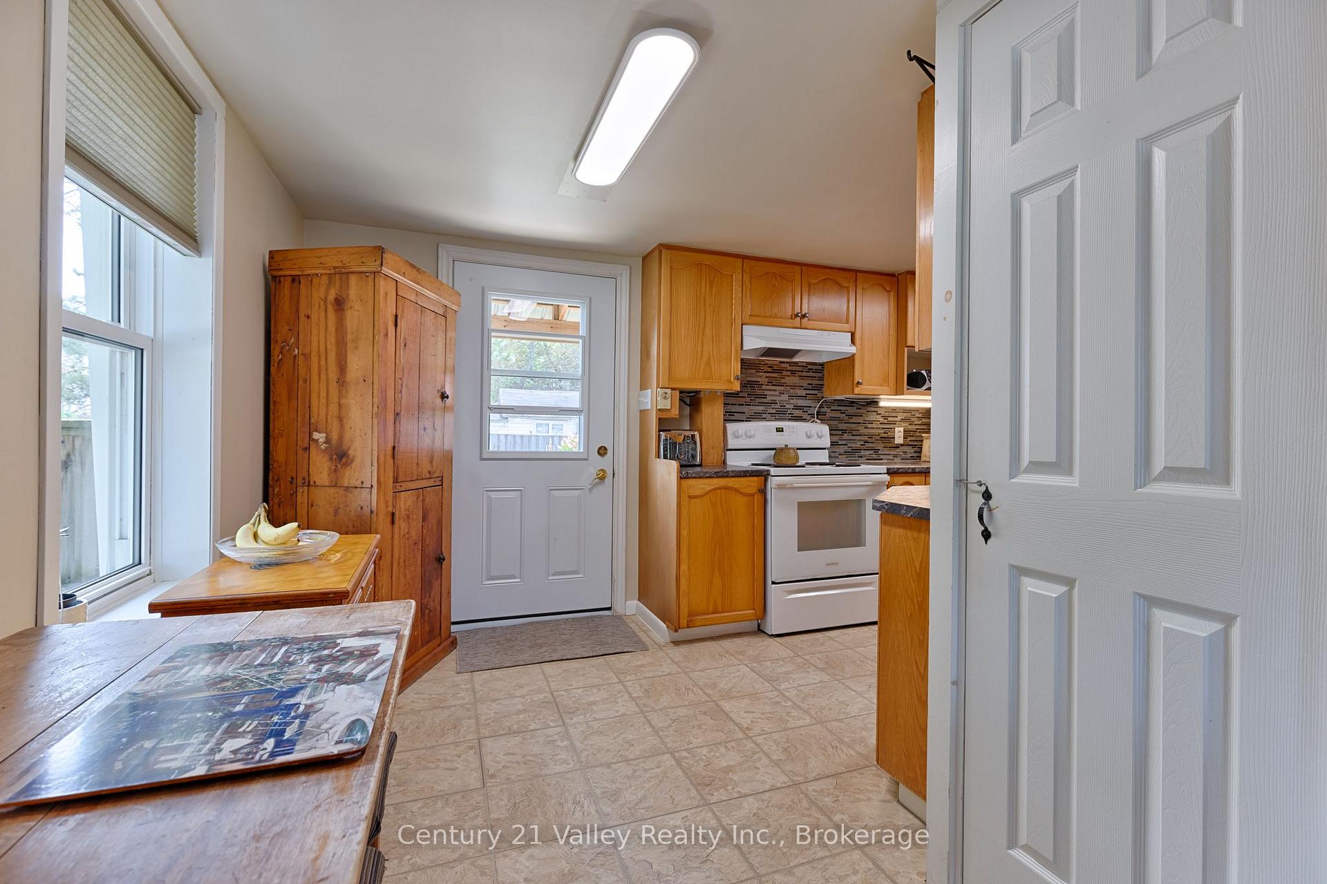 Photo 23 of 61 Melanie Street, Bonnechere Valley, Eganville/Bonnechere Twp — HOMEH