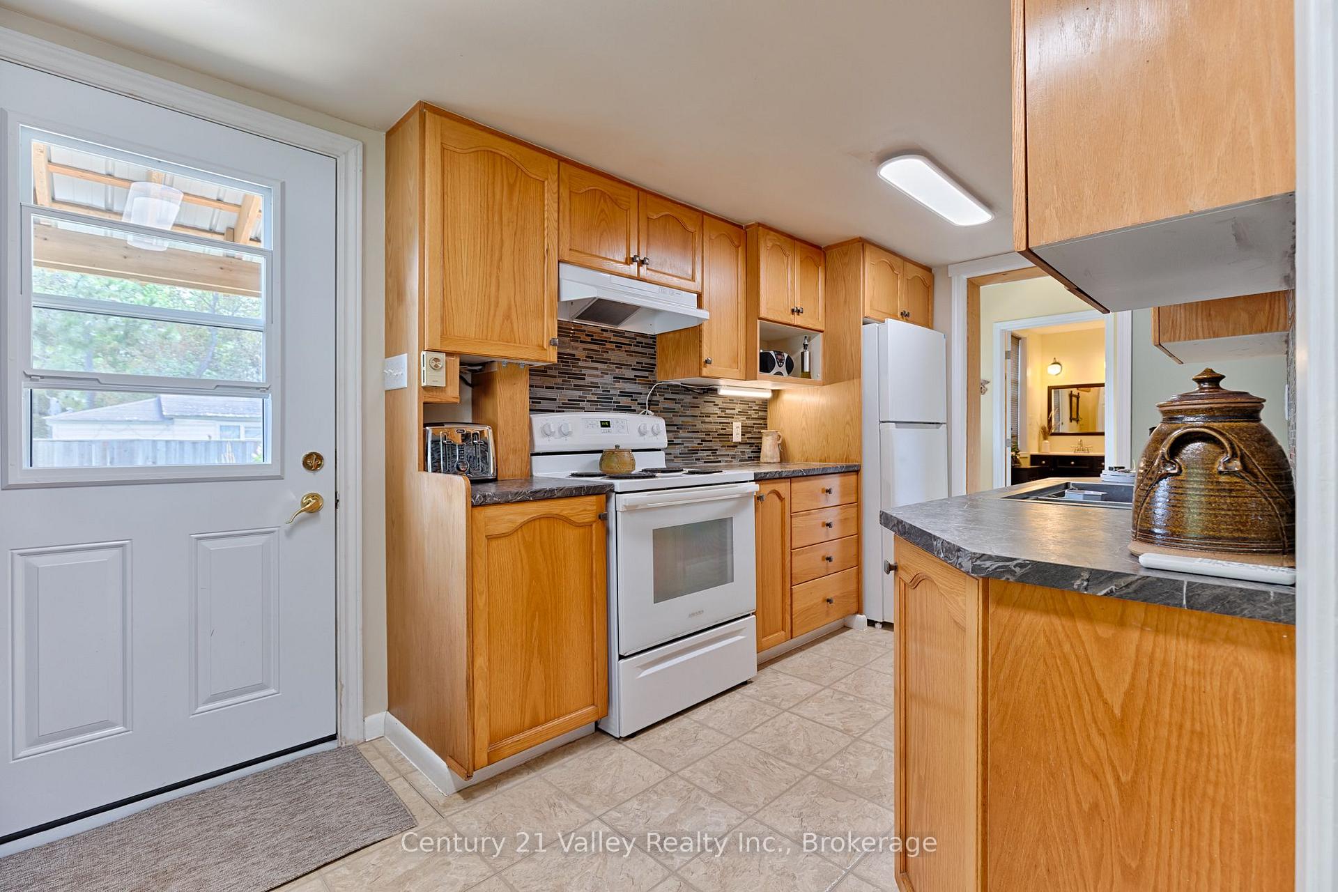 Photo 24 of 61 Melanie Street, Bonnechere Valley, Eganville/Bonnechere Twp — HOMEH