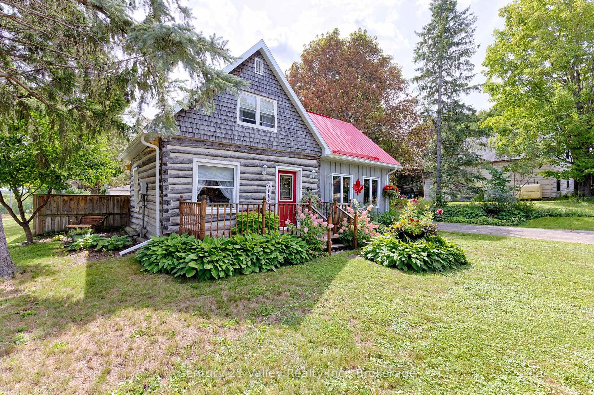 Photo 37 of 61 Melanie Street, Bonnechere Valley, Eganville/Bonnechere Twp — HOMEH