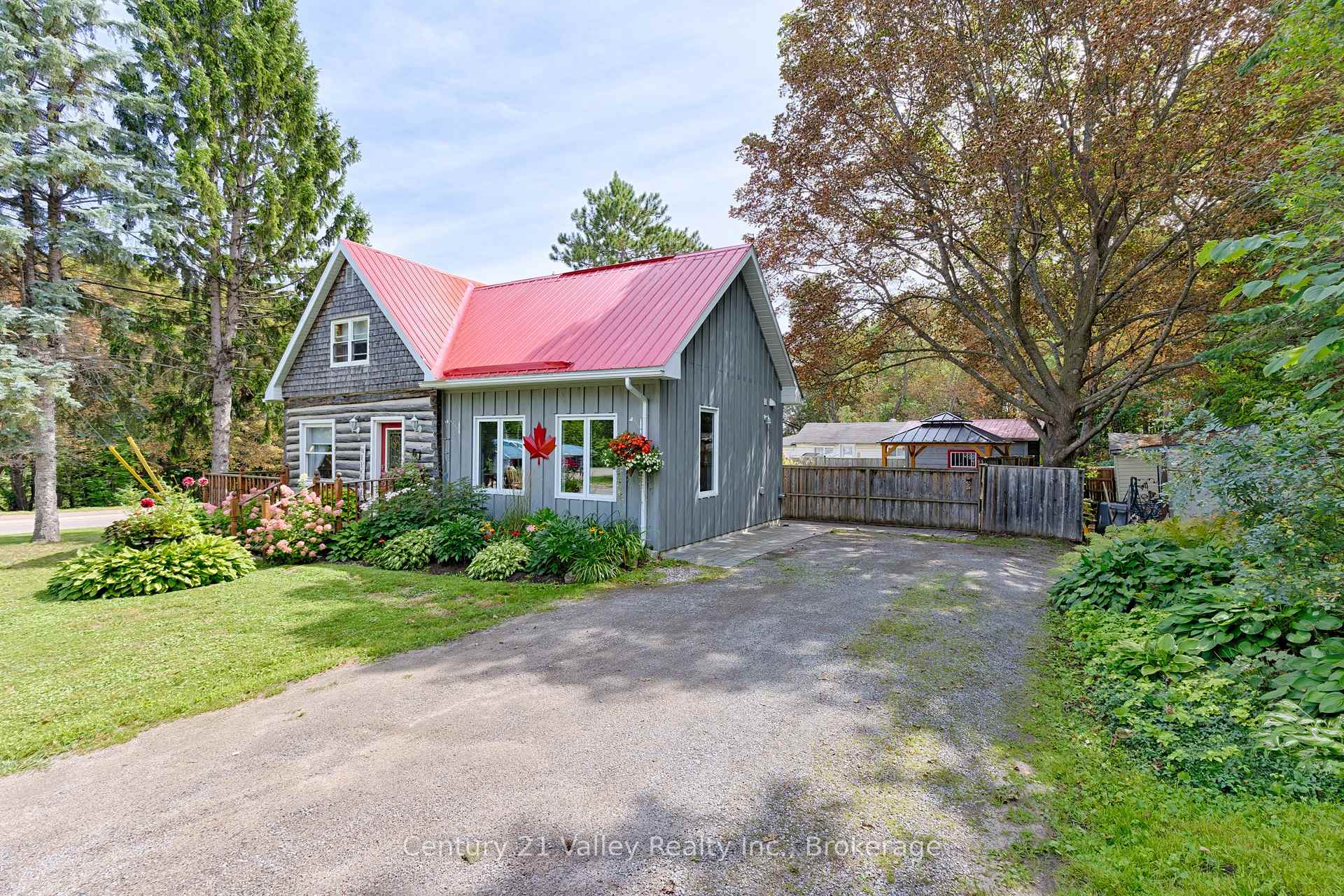 Photo 40 of 61 Melanie Street, Bonnechere Valley, Eganville/Bonnechere Twp — HOMEH
