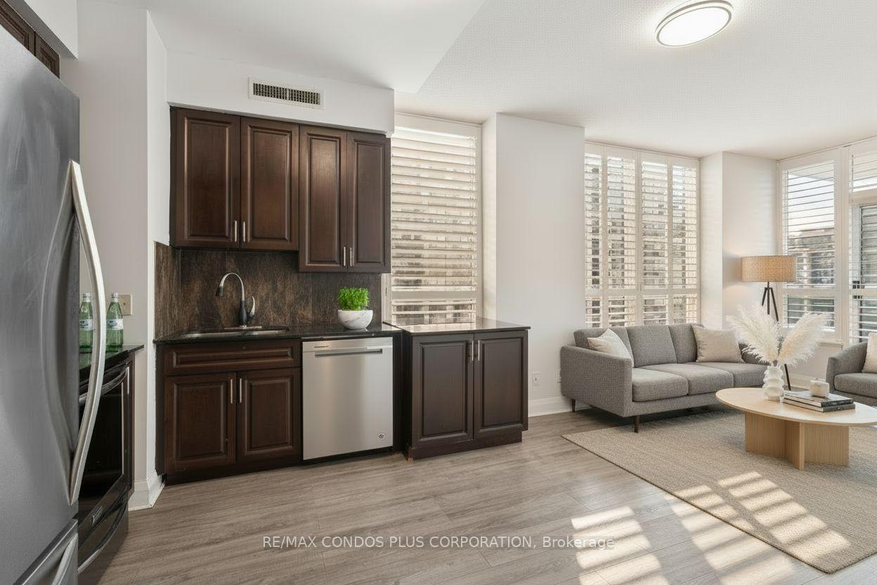 Photo 2 of Unit 1108, 20 North Park Road, Vaughan, Beverley Glen — HOMEH