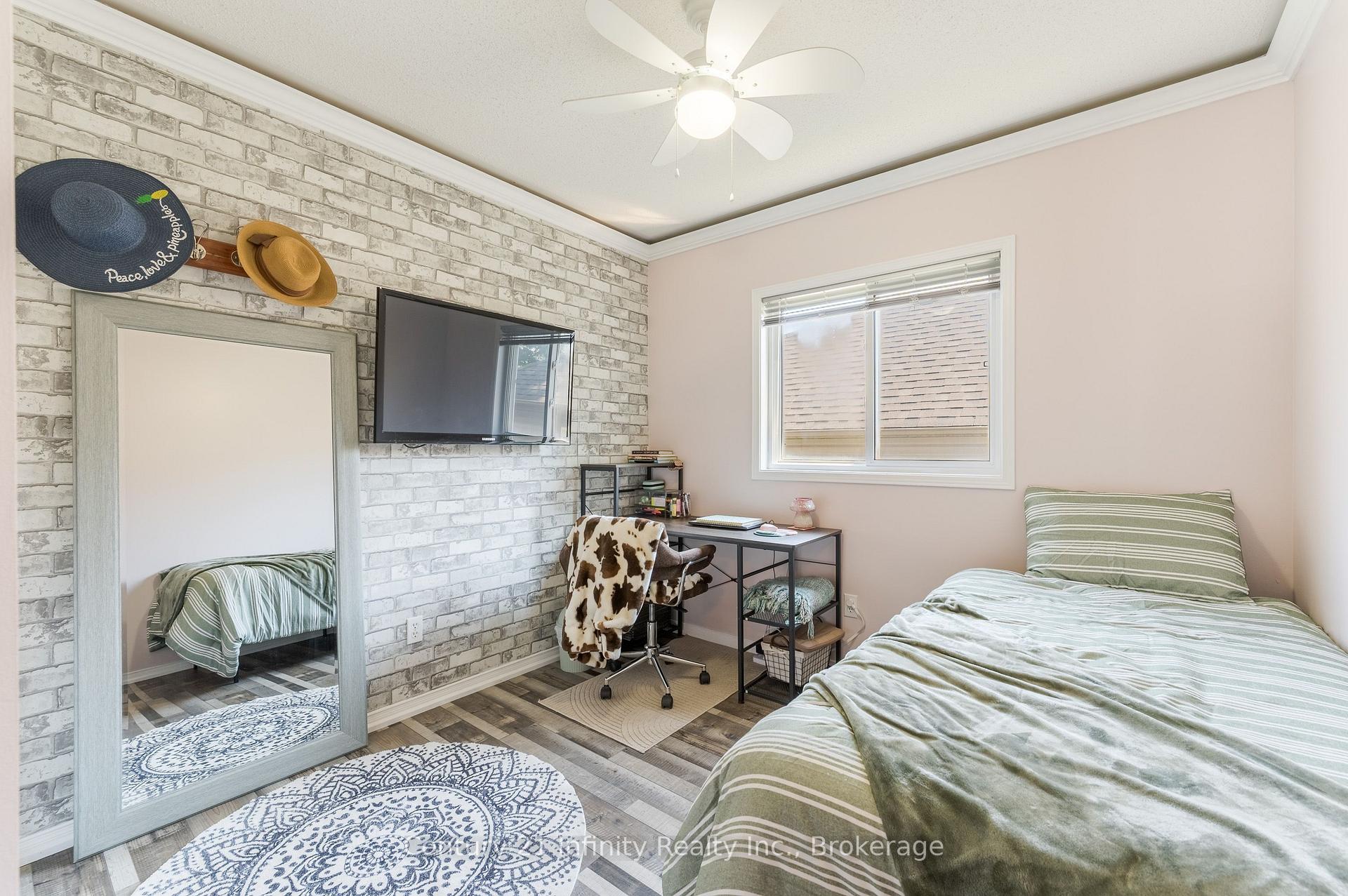 Photo 17 of 37 Baxter Place, Port Hope — HOMEH