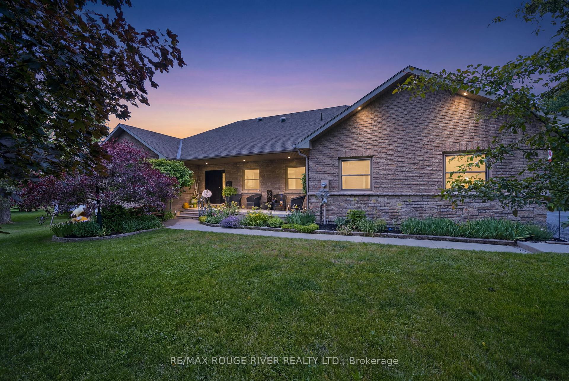 Photo 2 of 9866 Ellis Road, Hamilton Township, Rural Hamilton — HOMEH